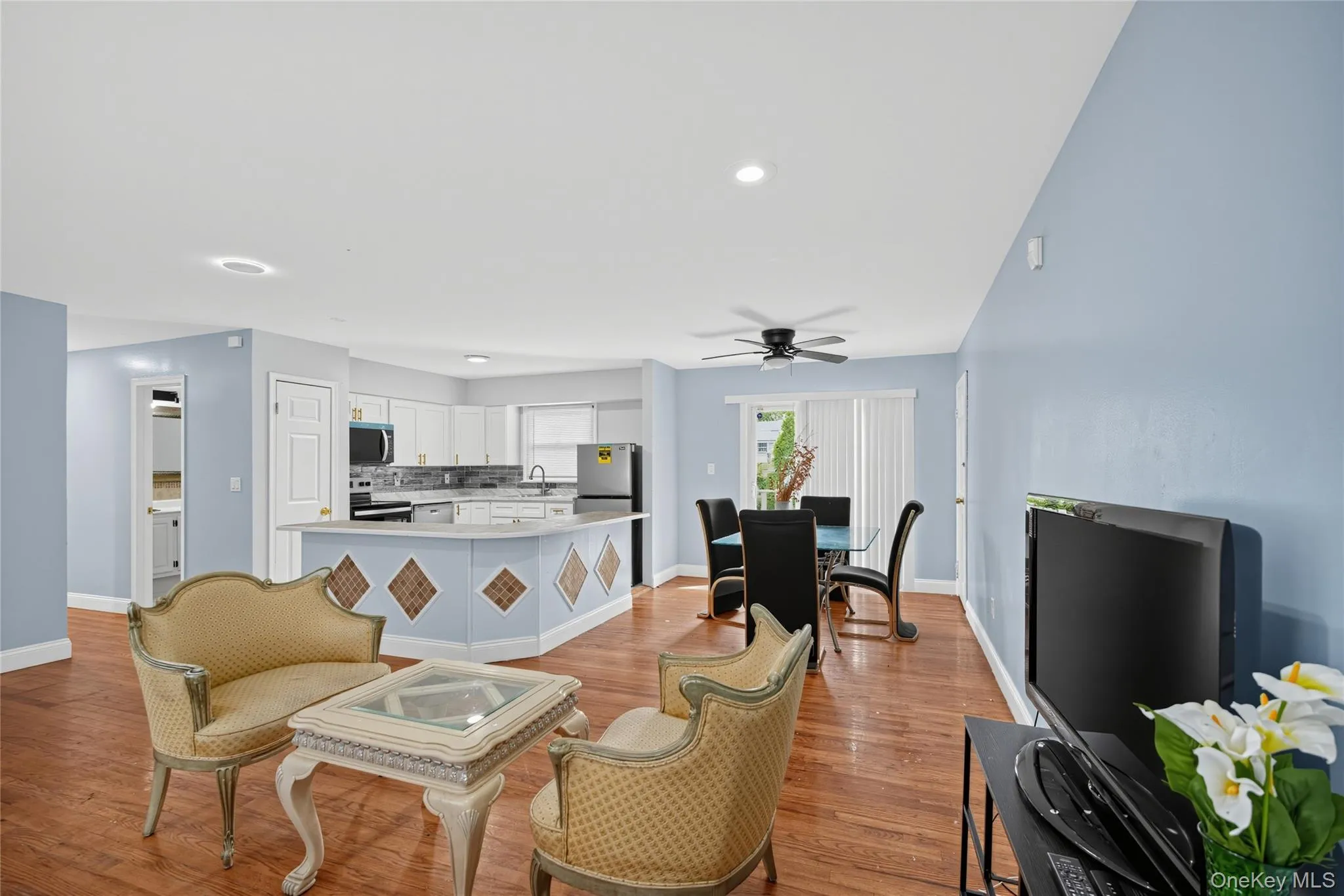 182 New York Avenue, Islip, NY, 4 Bedrooms Bedrooms, 4 Rooms Rooms,2 BathroomsBathrooms,Residential,For Rent,New York,0,1029207 182 New York Avenue, Islip, NY, 4 Bedrooms Bedrooms, 4 Rooms Rooms,2 BathroomsBathrooms,Residential,For Rent,New York,0,1029207