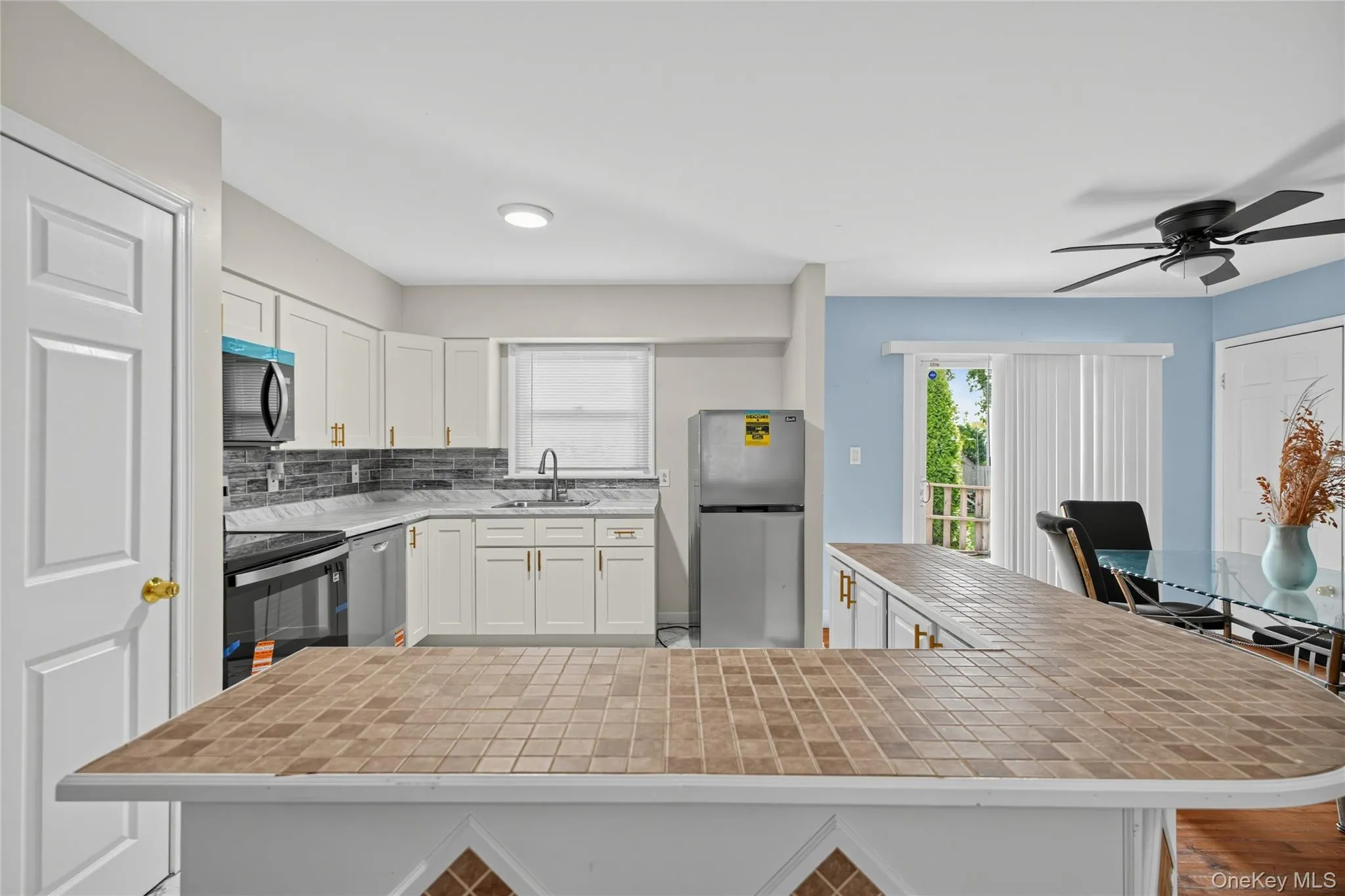182 New York Avenue, Islip, NY, 4 Bedrooms Bedrooms, 4 Rooms Rooms,2 BathroomsBathrooms,Residential,For Rent,New York,0,1029207 182 New York Avenue, Islip, NY, 4 Bedrooms Bedrooms, 4 Rooms Rooms,2 BathroomsBathrooms,Residential,For Rent,New York,0,1029207