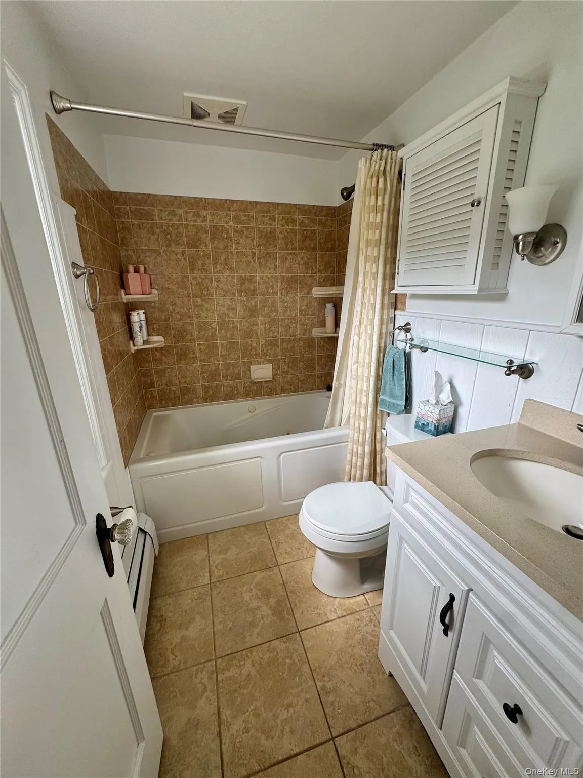 74 Elm Street, Beacon, NY, 2 Bedrooms Bedrooms, 6 Rooms Rooms,1 BathroomBathrooms,Residential Lease,For Rent,Elm,0,1029209 74 Elm Street, Beacon, NY, 2 Bedrooms Bedrooms, 6 Rooms Rooms,1 BathroomBathrooms,Residential Lease,For Rent,Elm,0,1029209