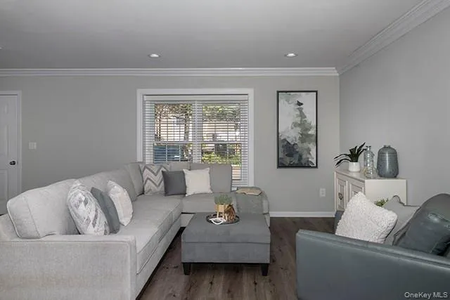 21 Sylvan Lane, Brookhaven, NY, 1 Bedroom Bedrooms, 4 Rooms Rooms,1 BathroomBathrooms,Residential Lease,For Rent,Sylvan,0,1029210 21 Sylvan Lane, Brookhaven, NY, 1 Bedroom Bedrooms, 4 Rooms Rooms,1 BathroomBathrooms,Residential Lease,For Rent,Sylvan,0,1029210