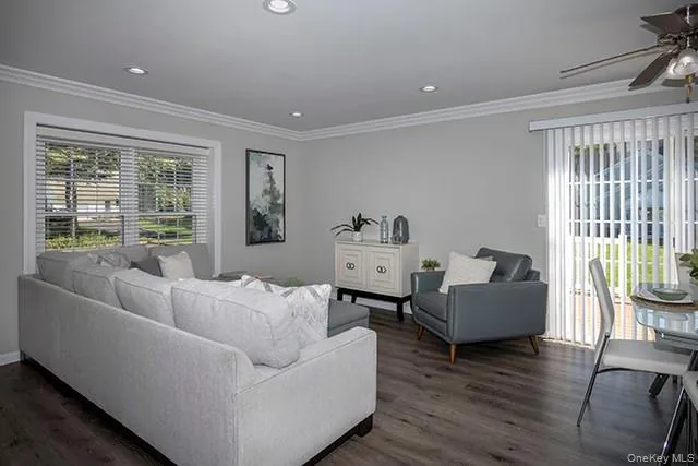 21 Sylvan Lane, Brookhaven, NY, 1 Bedroom Bedrooms, 4 Rooms Rooms,1 BathroomBathrooms,Residential Lease,For Rent,Sylvan,0,1029210 21 Sylvan Lane, Brookhaven, NY, 1 Bedroom Bedrooms, 4 Rooms Rooms,1 BathroomBathrooms,Residential Lease,For Rent,Sylvan,0,1029210