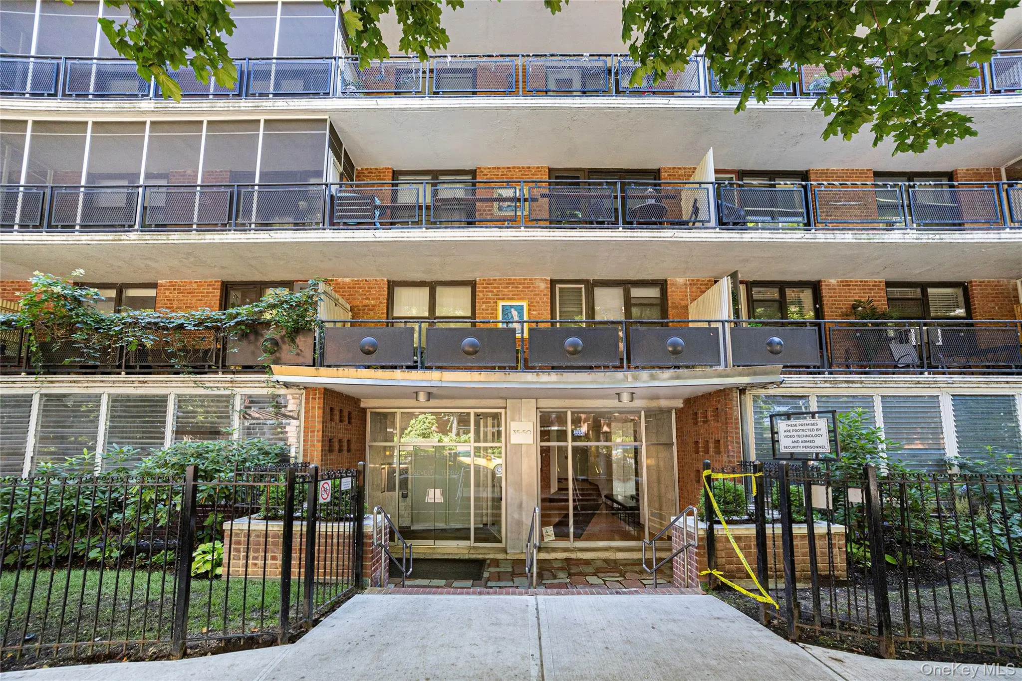 35-50 85 Street, New York, NY, 1 Bedroom Bedrooms, 4 Rooms Rooms,1 BathroomBathrooms,Residential,For Rent,85,0,1029215 35-50 85 Street, New York, NY, 1 Bedroom Bedrooms, 4 Rooms Rooms,1 BathroomBathrooms,Residential,For Rent,85,0,1029215