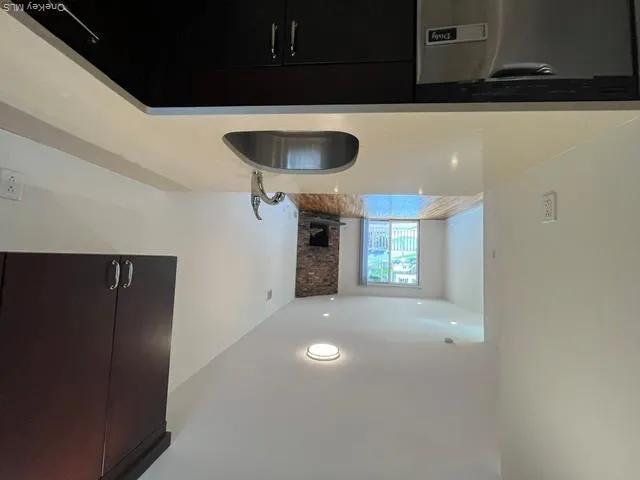 1 Kirkwood Road, North Hempstead, NY, 2 Bedrooms Bedrooms, 5 Rooms Rooms,2 BathroomsBathrooms,Residential Lease,For Rent,Kirkwood,0,1029219 1 Kirkwood Road, North Hempstead, NY, 2 Bedrooms Bedrooms, 5 Rooms Rooms,2 BathroomsBathrooms,Residential Lease,For Rent,Kirkwood,0,1029219