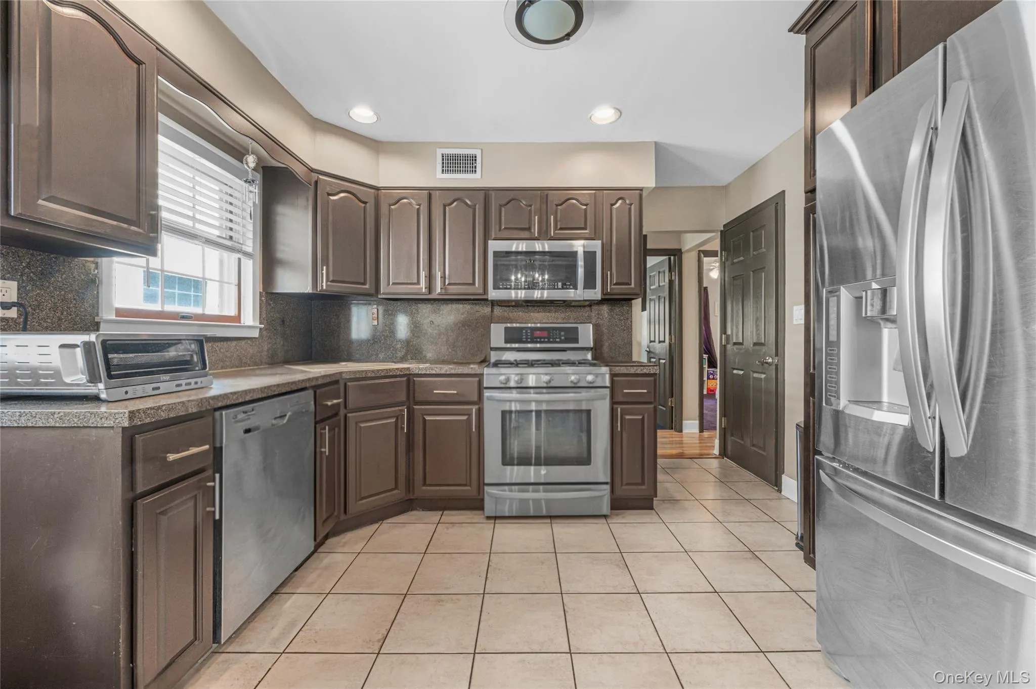 87-17 157th Avenue, New York, NY, 5 Bedrooms Bedrooms, 16 Rooms Rooms,3 BathroomsBathrooms,Residential,For Rent,157th,0,1029234 87-17 157th Avenue, New York, NY, 5 Bedrooms Bedrooms, 16 Rooms Rooms,3 BathroomsBathrooms,Residential,For Rent,157th,0,1029234