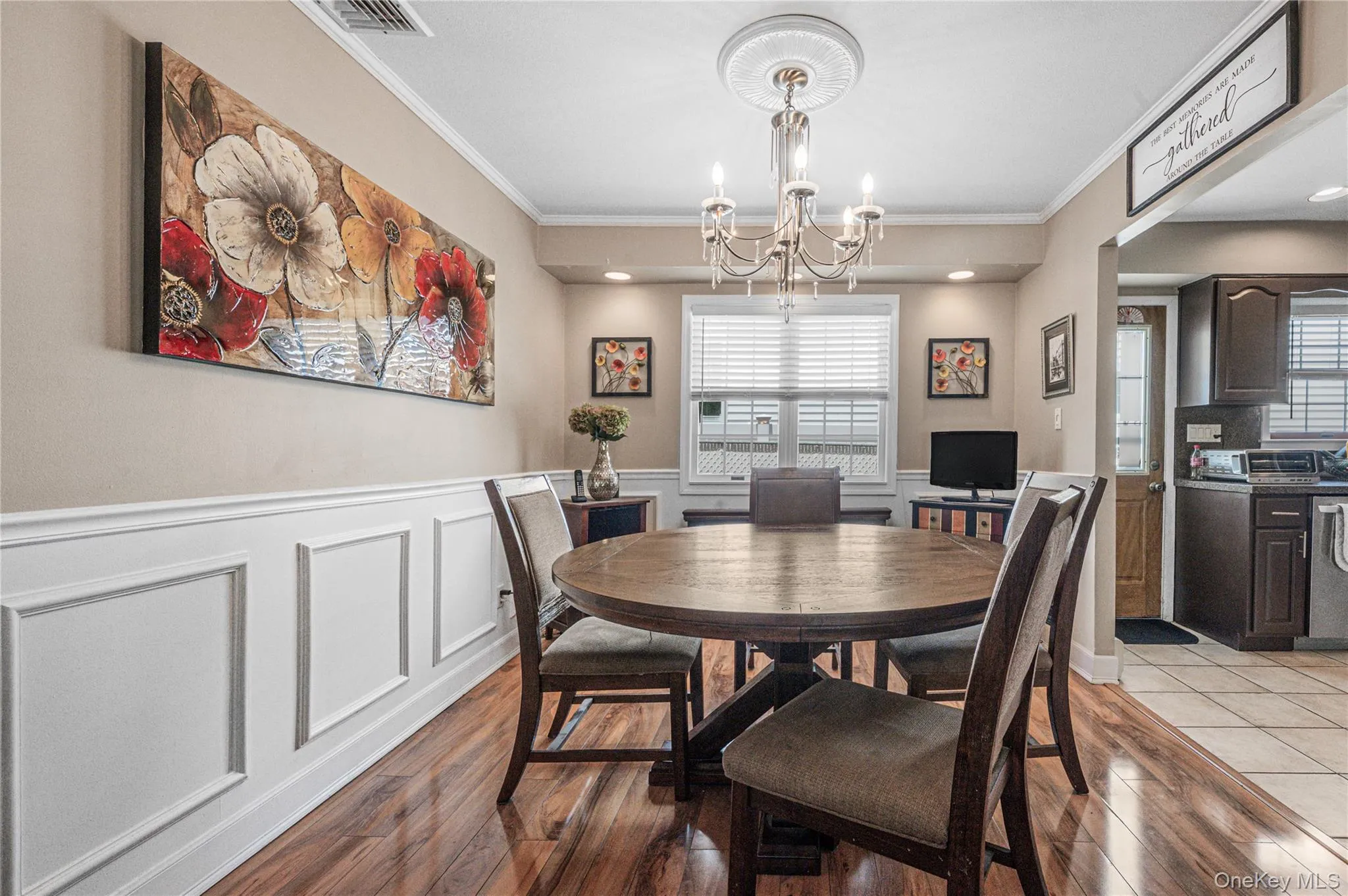 87-17 157th Avenue, New York, NY, 5 Bedrooms Bedrooms, 16 Rooms Rooms,3 BathroomsBathrooms,Residential,For Rent,157th,0,1029234 87-17 157th Avenue, New York, NY, 5 Bedrooms Bedrooms, 16 Rooms Rooms,3 BathroomsBathrooms,Residential,For Rent,157th,0,1029234