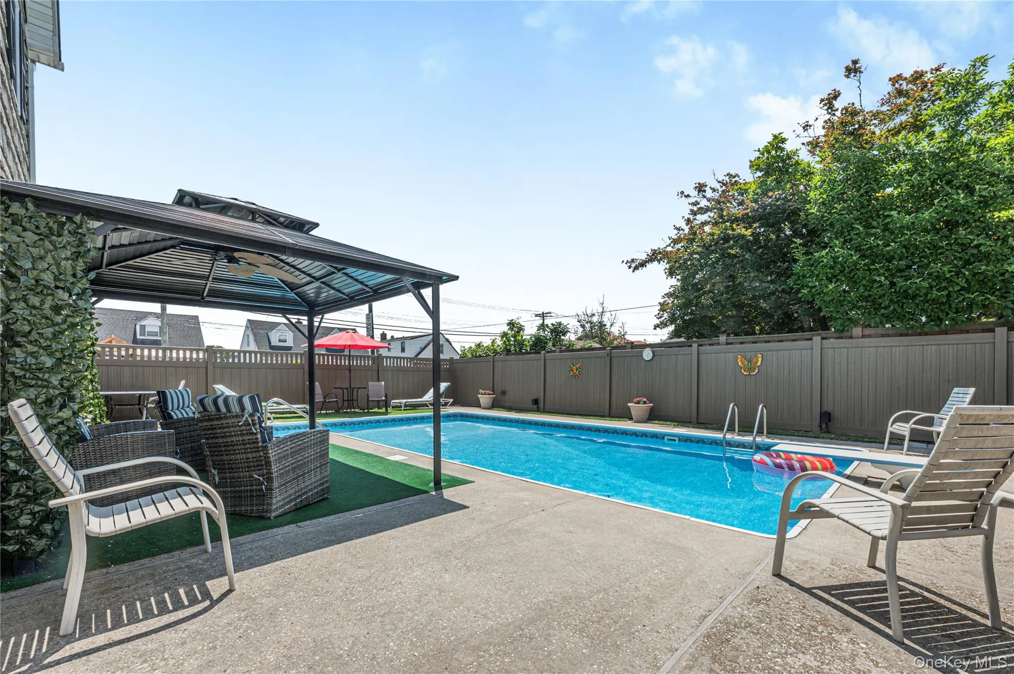 87-17 157th Avenue, New York, NY, 5 Bedrooms Bedrooms, 16 Rooms Rooms,3 BathroomsBathrooms,Residential,For Rent,157th,0,1029234 87-17 157th Avenue, New York, NY, 5 Bedrooms Bedrooms, 16 Rooms Rooms,3 BathroomsBathrooms,Residential,For Rent,157th,0,1029234
