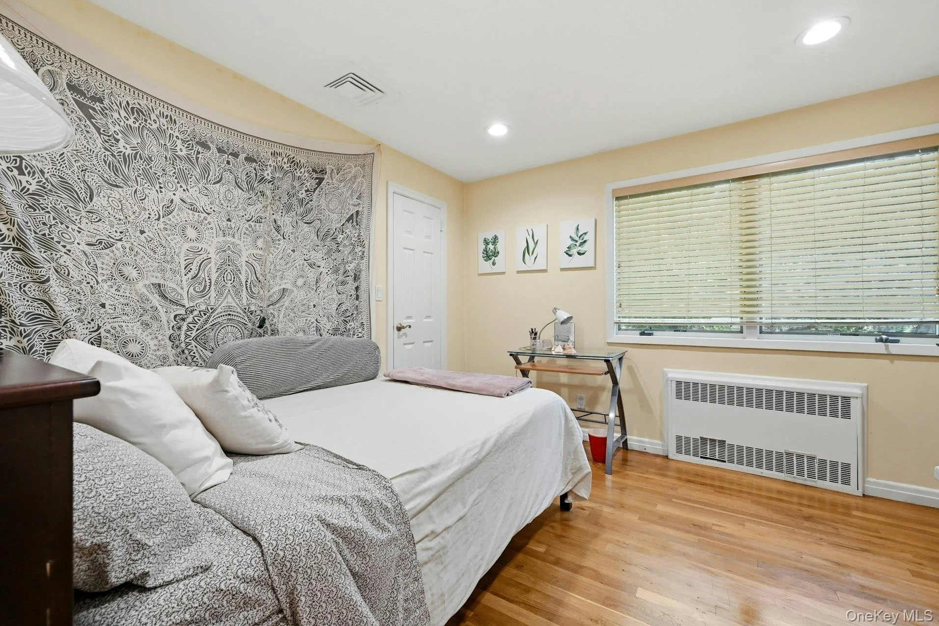 58 Reeve Road, Hempstead, NY, 4 Bedrooms Bedrooms, 9 Rooms Rooms,3 BathroomsBathrooms,Residential,For Rent,Reeve,0,1029237 58 Reeve Road, Hempstead, NY, 4 Bedrooms Bedrooms, 9 Rooms Rooms,3 BathroomsBathrooms,Residential,For Rent,Reeve,0,1029237