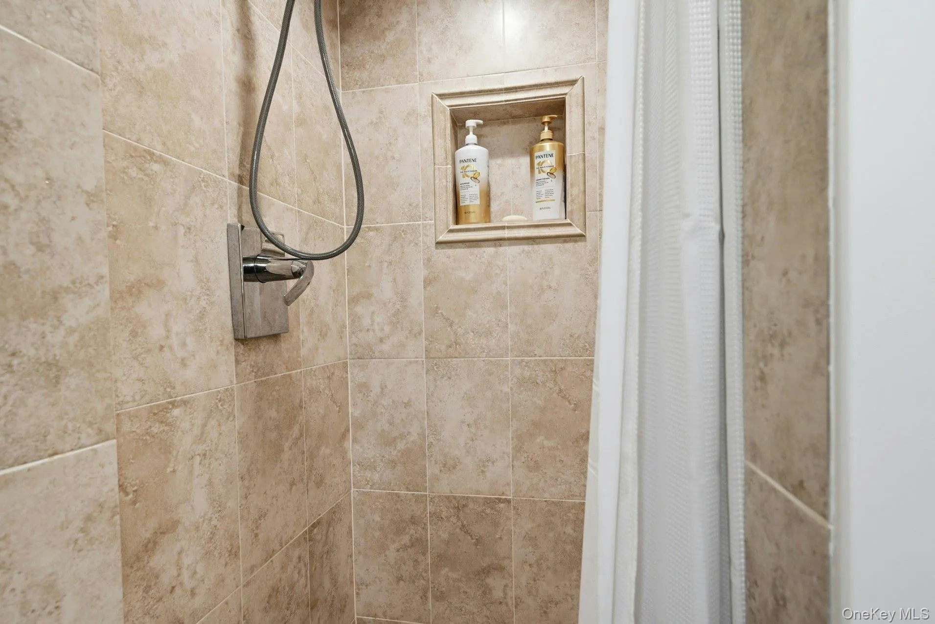 58 Reeve Road, Hempstead, NY, 4 Bedrooms Bedrooms, 9 Rooms Rooms,3 BathroomsBathrooms,Residential,For Rent,Reeve,0,1029237 58 Reeve Road, Hempstead, NY, 4 Bedrooms Bedrooms, 9 Rooms Rooms,3 BathroomsBathrooms,Residential,For Rent,Reeve,0,1029237