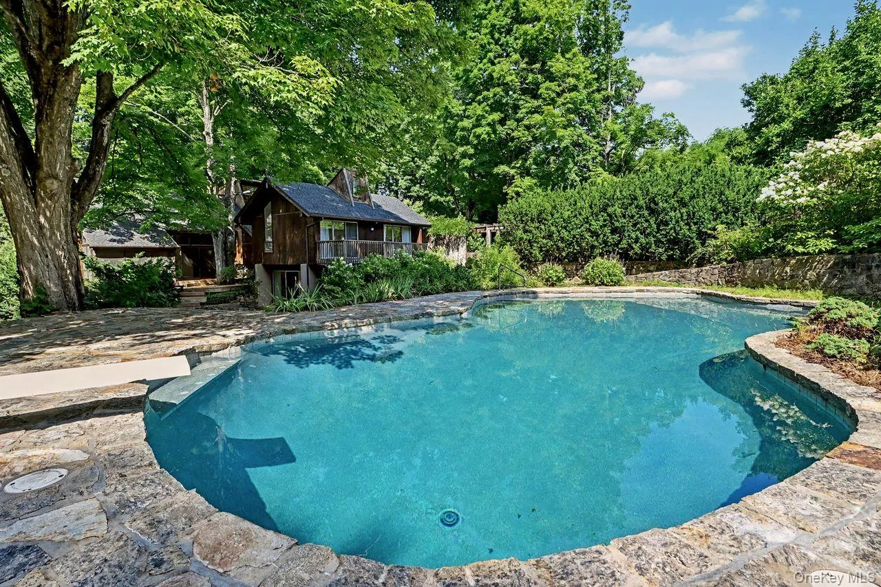 394 Salem Road, Southeast, NY, 4 Bedrooms Bedrooms, 11 Rooms Rooms,3 BathroomsBathrooms,Residential,For Rent,Salem,0,1029241 394 Salem Road, Southeast, NY, 4 Bedrooms Bedrooms, 11 Rooms Rooms,3 BathroomsBathrooms,Residential,For Rent,Salem,0,1029241