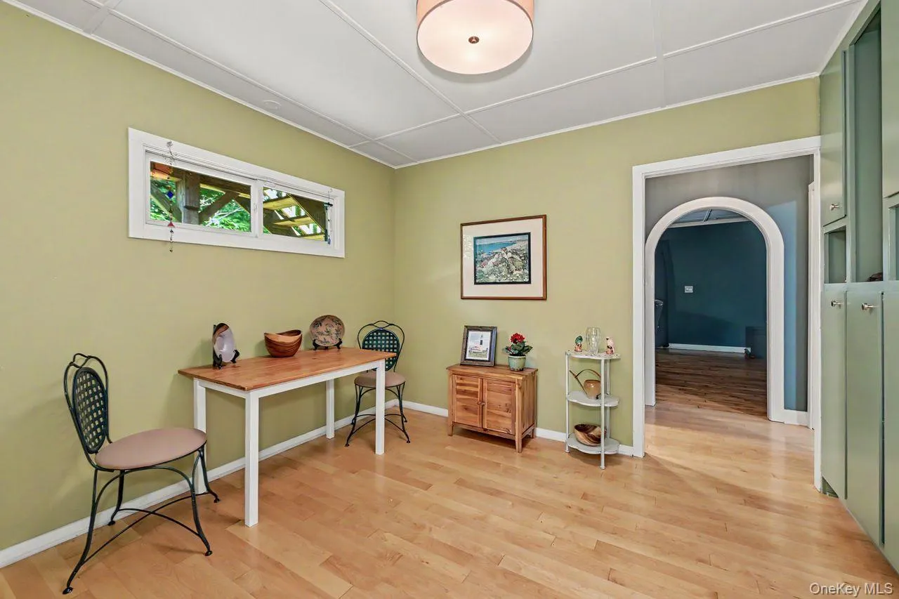 394 Salem Road, Southeast, NY, 4 Bedrooms Bedrooms, 11 Rooms Rooms,3 BathroomsBathrooms,Residential,For Rent,Salem,0,1029241 394 Salem Road, Southeast, NY, 4 Bedrooms Bedrooms, 11 Rooms Rooms,3 BathroomsBathrooms,Residential,For Rent,Salem,0,1029241