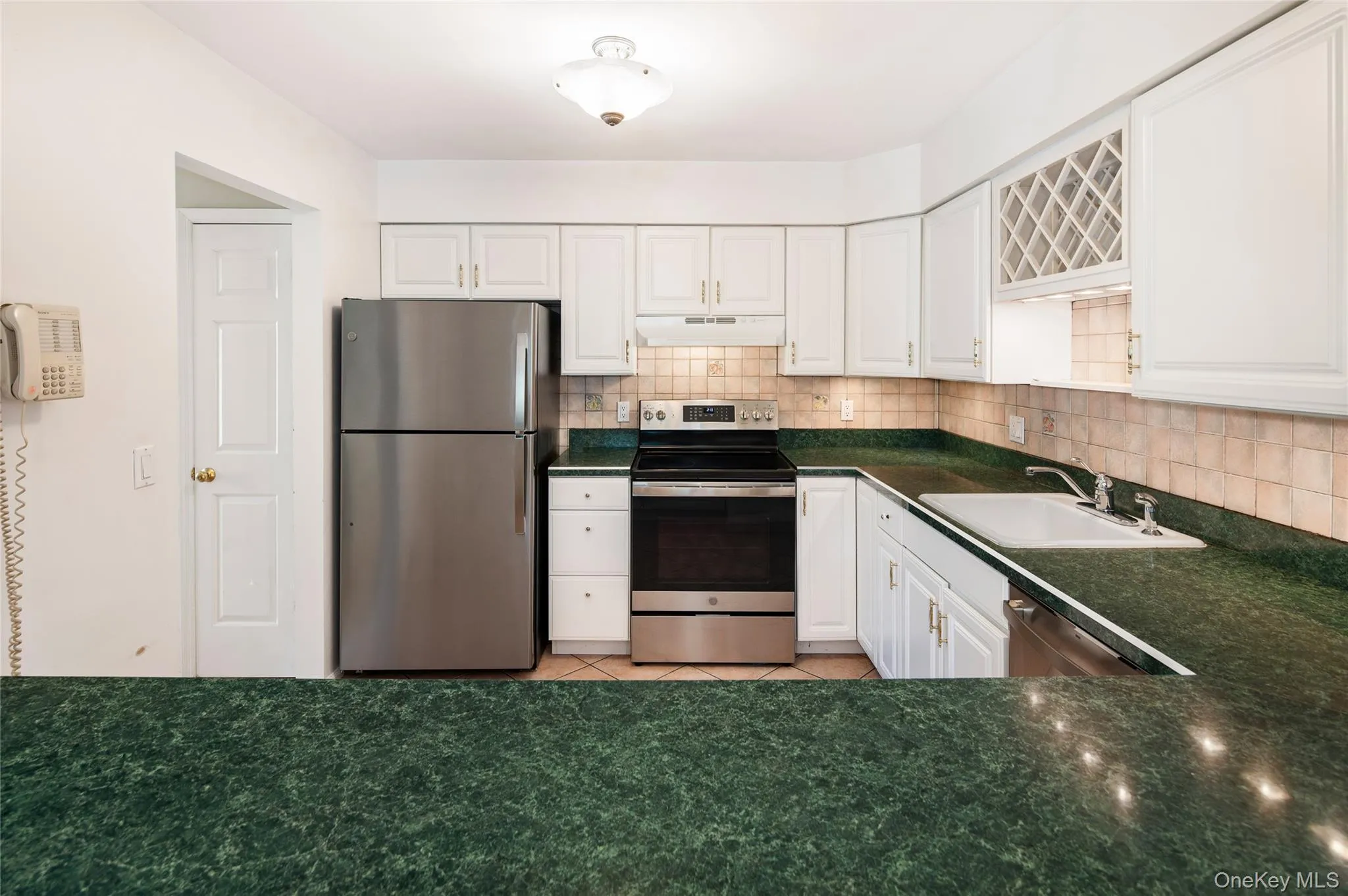 1804 Regent Drive, Mount Kisco, NY, 2 Bedrooms Bedrooms, 6 Rooms Rooms,2 BathroomsBathrooms,Residential,For Rent,Regent,0,1029242 1804 Regent Drive, Mount Kisco, NY, 2 Bedrooms Bedrooms, 6 Rooms Rooms,2 BathroomsBathrooms,Residential,For Rent,Regent,0,1029242
