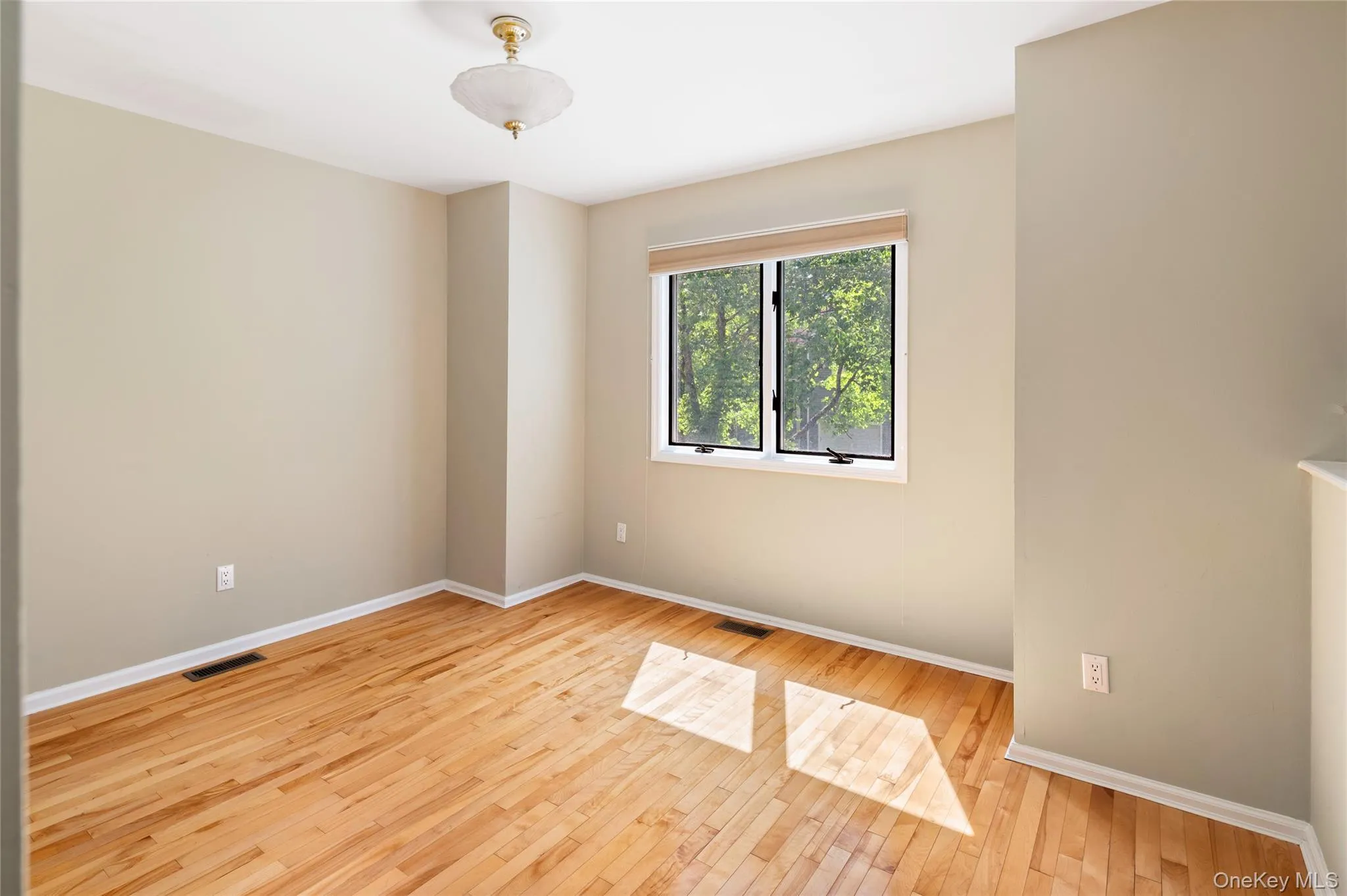 1804 Regent Drive, Mount Kisco, NY, 2 Bedrooms Bedrooms, 6 Rooms Rooms,2 BathroomsBathrooms,Residential,For Rent,Regent,0,1029242 1804 Regent Drive, Mount Kisco, NY, 2 Bedrooms Bedrooms, 6 Rooms Rooms,2 BathroomsBathrooms,Residential,For Rent,Regent,0,1029242