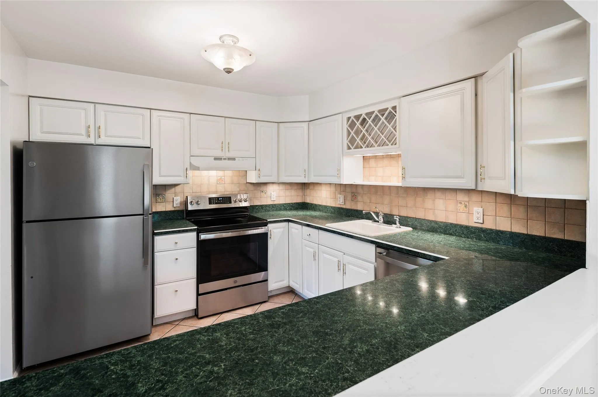 1804 Regent Drive, Mount Kisco, NY, 2 Bedrooms Bedrooms, 6 Rooms Rooms,2 BathroomsBathrooms,Residential,For Rent,Regent,0,1029242 1804 Regent Drive, Mount Kisco, NY, 2 Bedrooms Bedrooms, 6 Rooms Rooms,2 BathroomsBathrooms,Residential,For Rent,Regent,0,1029242