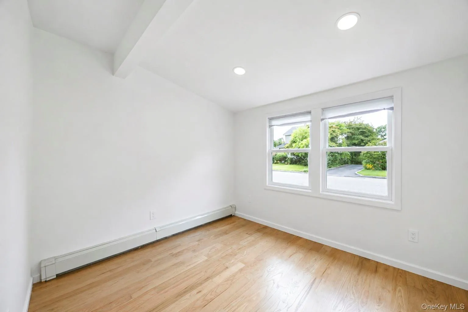 31 Oakland Avenue, Brookhaven, NY, 3 Bedrooms Bedrooms, 5 Rooms Rooms,2 BathroomsBathrooms,Residential,For Rent,Oakland,0,1029243 31 Oakland Avenue, Brookhaven, NY, 3 Bedrooms Bedrooms, 5 Rooms Rooms,2 BathroomsBathrooms,Residential,For Rent,Oakland,0,1029243