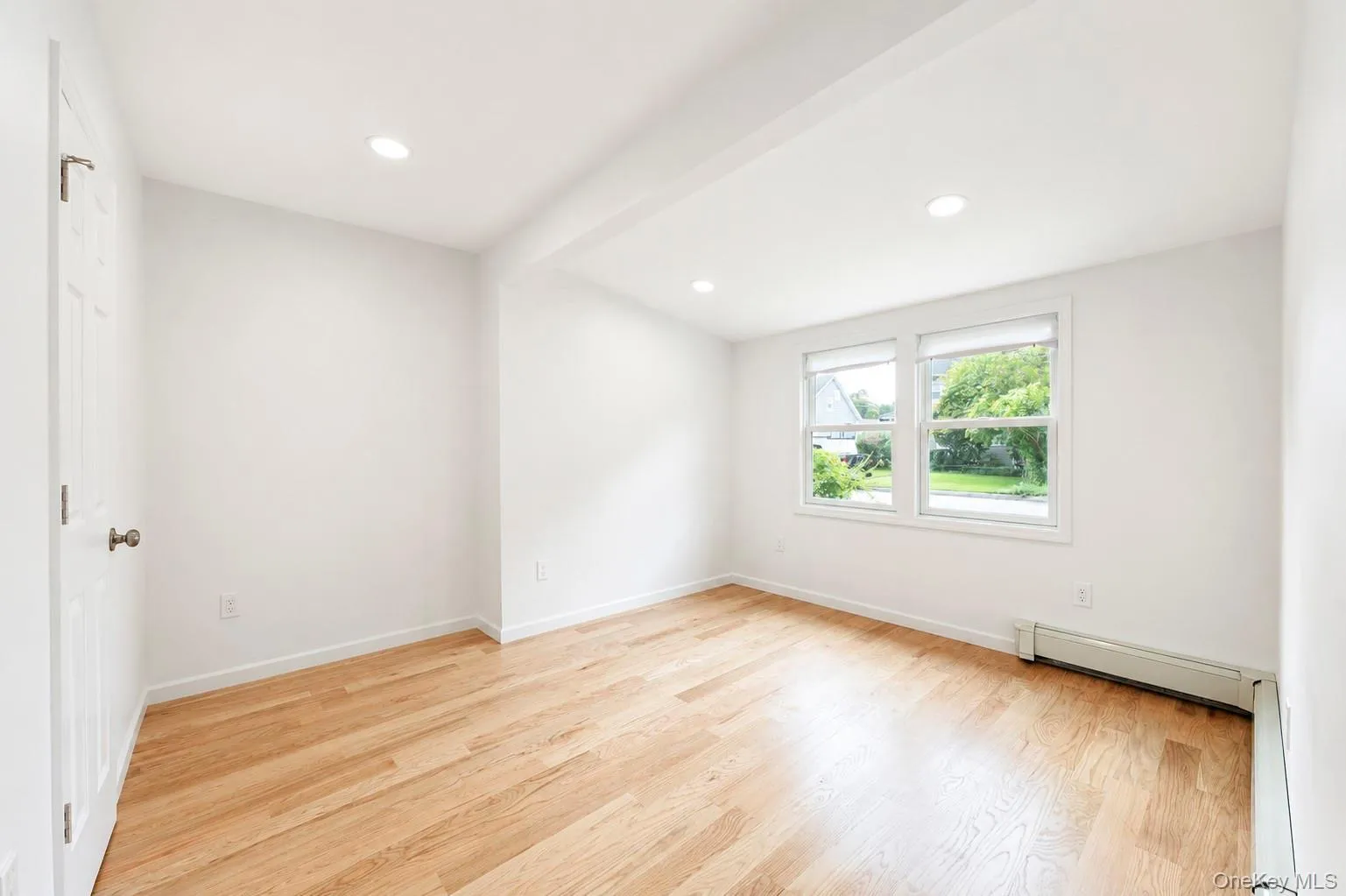 31 Oakland Avenue, Brookhaven, NY, 3 Bedrooms Bedrooms, 5 Rooms Rooms,2 BathroomsBathrooms,Residential,For Rent,Oakland,0,1029243 31 Oakland Avenue, Brookhaven, NY, 3 Bedrooms Bedrooms, 5 Rooms Rooms,2 BathroomsBathrooms,Residential,For Rent,Oakland,0,1029243