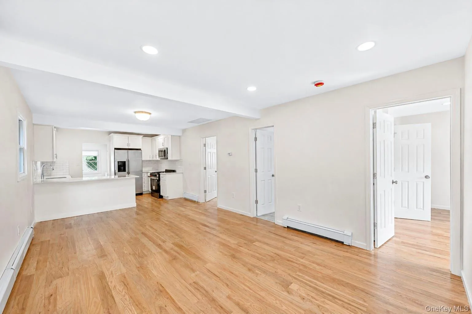 31 Oakland Avenue, Brookhaven, NY, 3 Bedrooms Bedrooms, 5 Rooms Rooms,2 BathroomsBathrooms,Residential,For Rent,Oakland,0,1029243 31 Oakland Avenue, Brookhaven, NY, 3 Bedrooms Bedrooms, 5 Rooms Rooms,2 BathroomsBathrooms,Residential,For Rent,Oakland,0,1029243