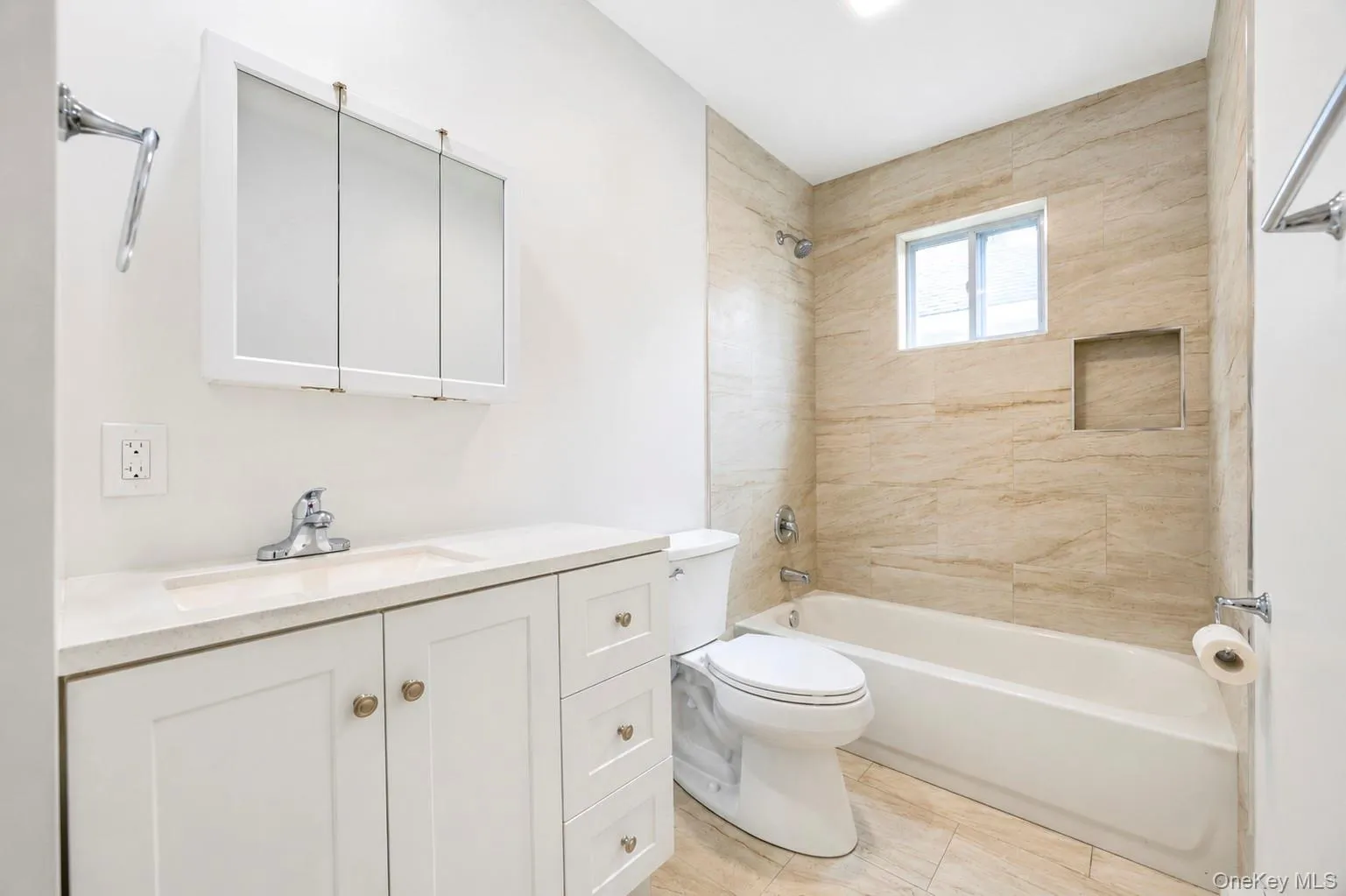 31 Oakland Avenue, Brookhaven, NY, 3 Bedrooms Bedrooms, 5 Rooms Rooms,2 BathroomsBathrooms,Residential,For Rent,Oakland,0,1029243 31 Oakland Avenue, Brookhaven, NY, 3 Bedrooms Bedrooms, 5 Rooms Rooms,2 BathroomsBathrooms,Residential,For Rent,Oakland,0,1029243