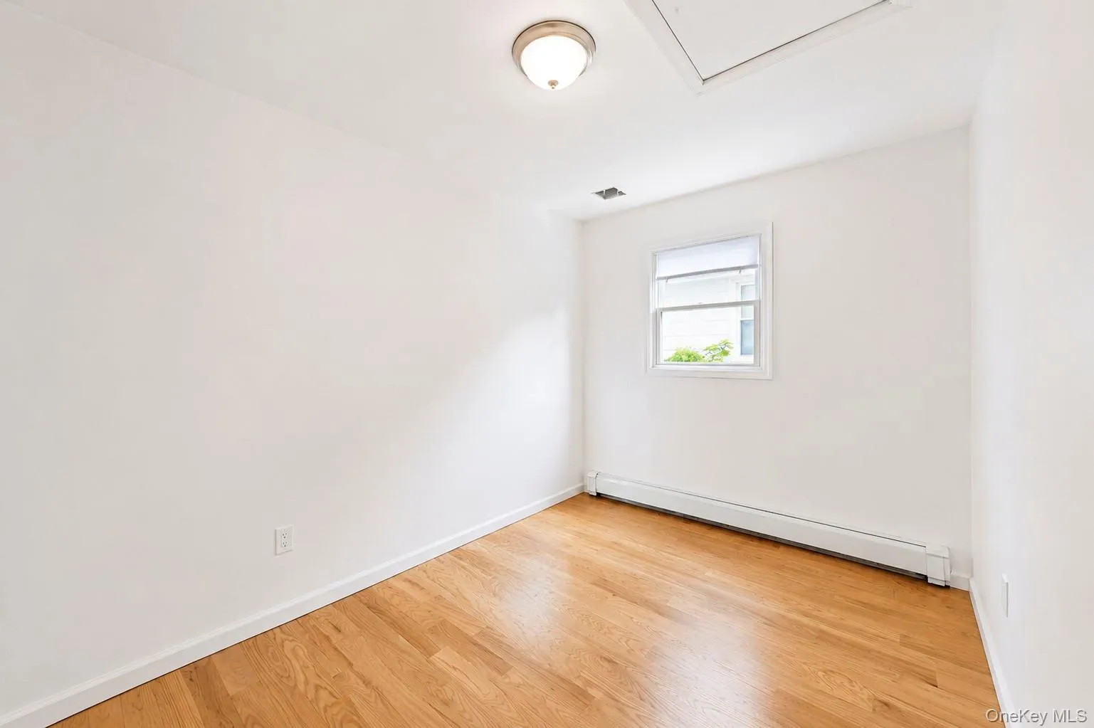 31 Oakland Avenue, Brookhaven, NY, 3 Bedrooms Bedrooms, 5 Rooms Rooms,2 BathroomsBathrooms,Residential,For Rent,Oakland,0,1029243 31 Oakland Avenue, Brookhaven, NY, 3 Bedrooms Bedrooms, 5 Rooms Rooms,2 BathroomsBathrooms,Residential,For Rent,Oakland,0,1029243
