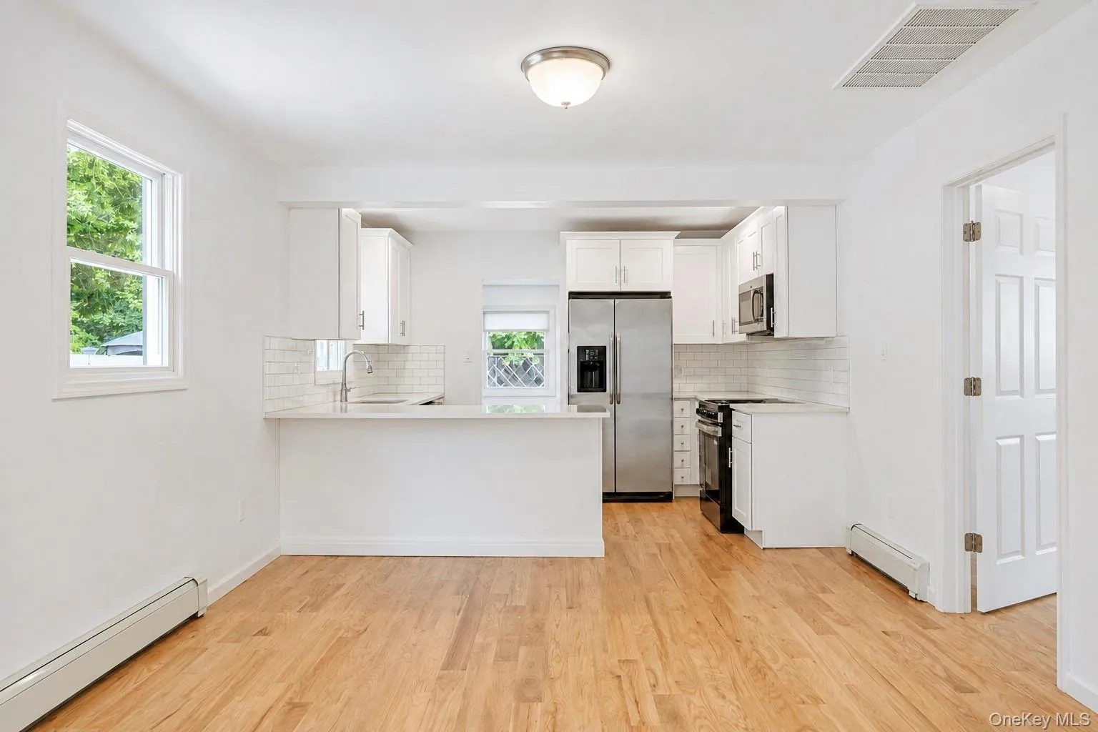 31 Oakland Avenue, Brookhaven, NY, 3 Bedrooms Bedrooms, 5 Rooms Rooms,2 BathroomsBathrooms,Residential,For Rent,Oakland,0,1029243 31 Oakland Avenue, Brookhaven, NY, 3 Bedrooms Bedrooms, 5 Rooms Rooms,2 BathroomsBathrooms,Residential,For Rent,Oakland,0,1029243