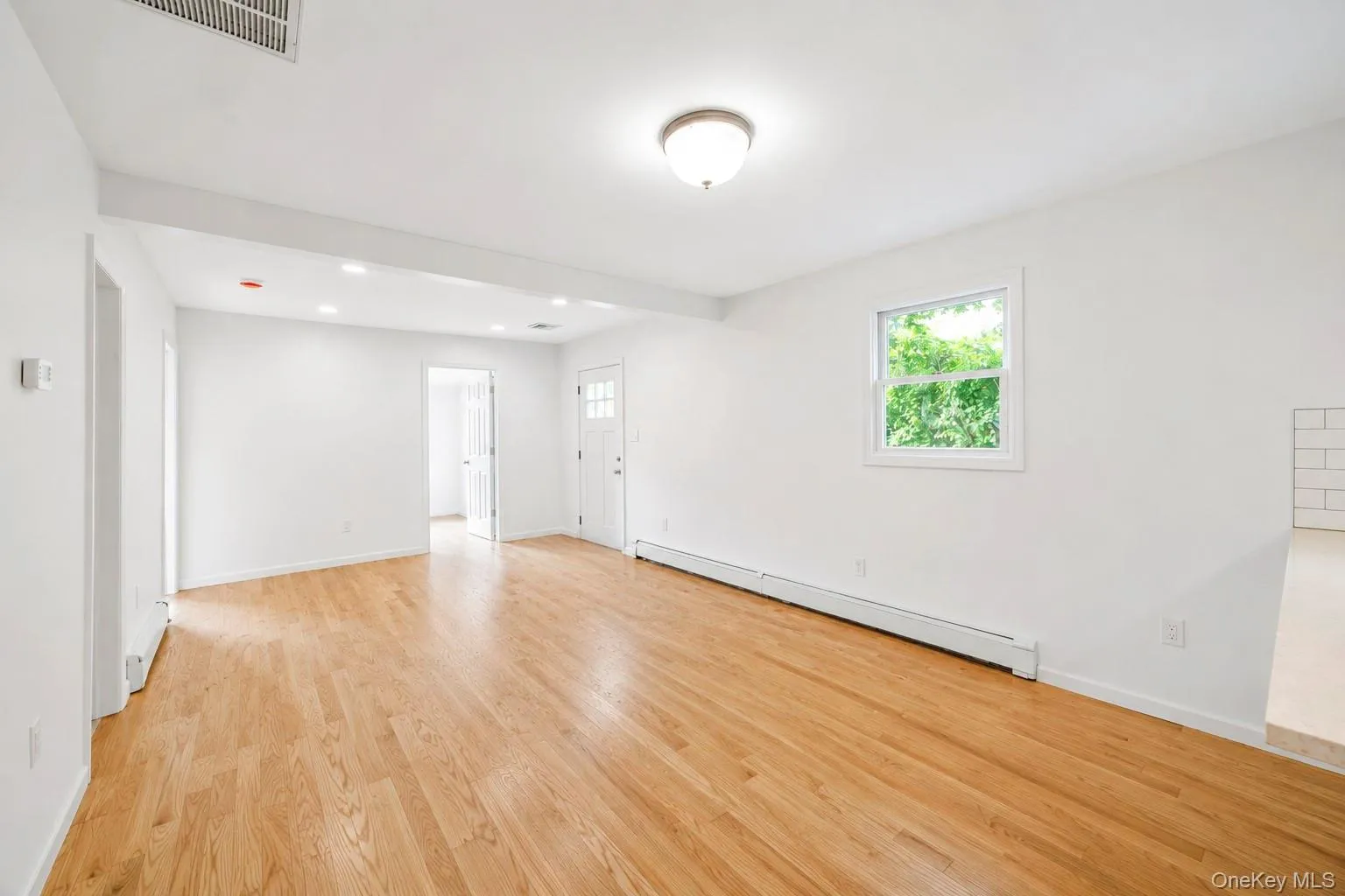 31 Oakland Avenue, Brookhaven, NY, 3 Bedrooms Bedrooms, 5 Rooms Rooms,2 BathroomsBathrooms,Residential,For Rent,Oakland,0,1029243 31 Oakland Avenue, Brookhaven, NY, 3 Bedrooms Bedrooms, 5 Rooms Rooms,2 BathroomsBathrooms,Residential,For Rent,Oakland,0,1029243