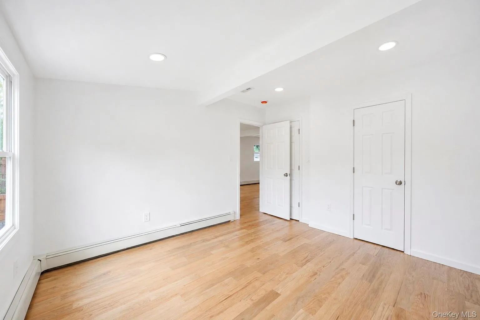 31 Oakland Avenue, Brookhaven, NY, 3 Bedrooms Bedrooms, 5 Rooms Rooms,2 BathroomsBathrooms,Residential,For Rent,Oakland,0,1029243 31 Oakland Avenue, Brookhaven, NY, 3 Bedrooms Bedrooms, 5 Rooms Rooms,2 BathroomsBathrooms,Residential,For Rent,Oakland,0,1029243