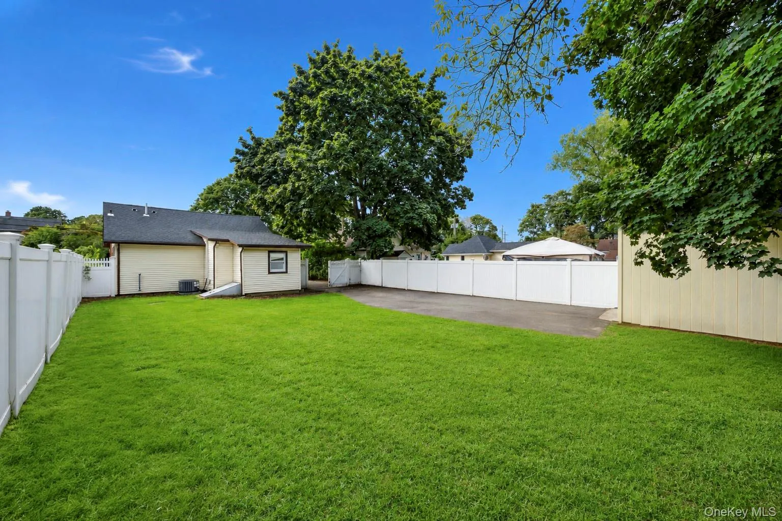 31 Oakland Avenue, Brookhaven, NY, 3 Bedrooms Bedrooms, 5 Rooms Rooms,2 BathroomsBathrooms,Residential,For Rent,Oakland,0,1029243 31 Oakland Avenue, Brookhaven, NY, 3 Bedrooms Bedrooms, 5 Rooms Rooms,2 BathroomsBathrooms,Residential,For Rent,Oakland,0,1029243