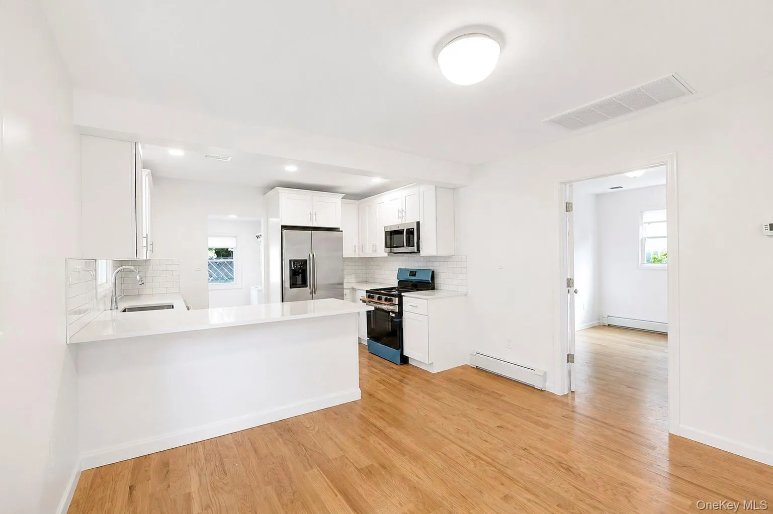 31 Oakland Avenue, Brookhaven, NY, 3 Bedrooms Bedrooms, 5 Rooms Rooms,2 BathroomsBathrooms,Residential,For Rent,Oakland,0,1029243 31 Oakland Avenue, Brookhaven, NY, 3 Bedrooms Bedrooms, 5 Rooms Rooms,2 BathroomsBathrooms,Residential,For Rent,Oakland,0,1029243