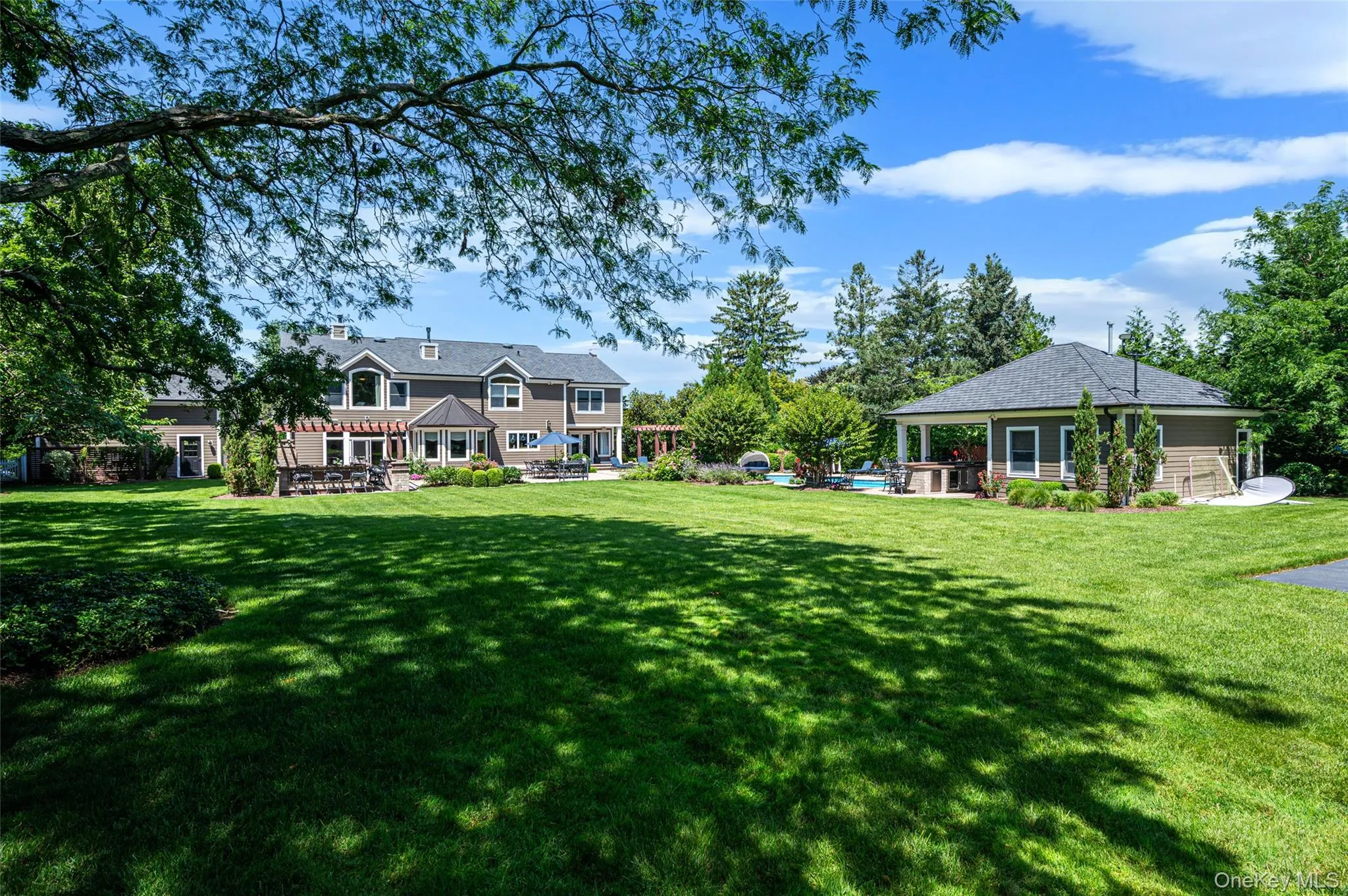 23 Steers Avenue, Huntington, NY, 6 Bedrooms Bedrooms, 13 Rooms Rooms,4 BathroomsBathrooms,Residential,For Rent,Steers,0,1029245 23 Steers Avenue, Huntington, NY, 6 Bedrooms Bedrooms, 13 Rooms Rooms,4 BathroomsBathrooms,Residential,For Rent,Steers,0,1029245
