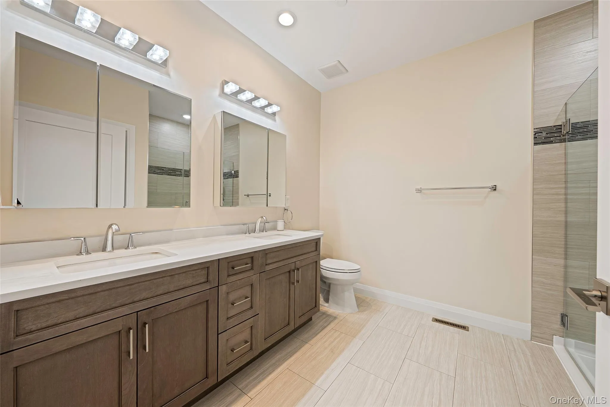 52102 Beech Tree Lane, Oyster Bay, NY, 2 Bedrooms Bedrooms, 5 Rooms Rooms,3 BathroomsBathrooms,Residential,For Rent,Beech Tree,0,1029247 52102 Beech Tree Lane, Oyster Bay, NY, 2 Bedrooms Bedrooms, 5 Rooms Rooms,3 BathroomsBathrooms,Residential,For Rent,Beech Tree,0,1029247