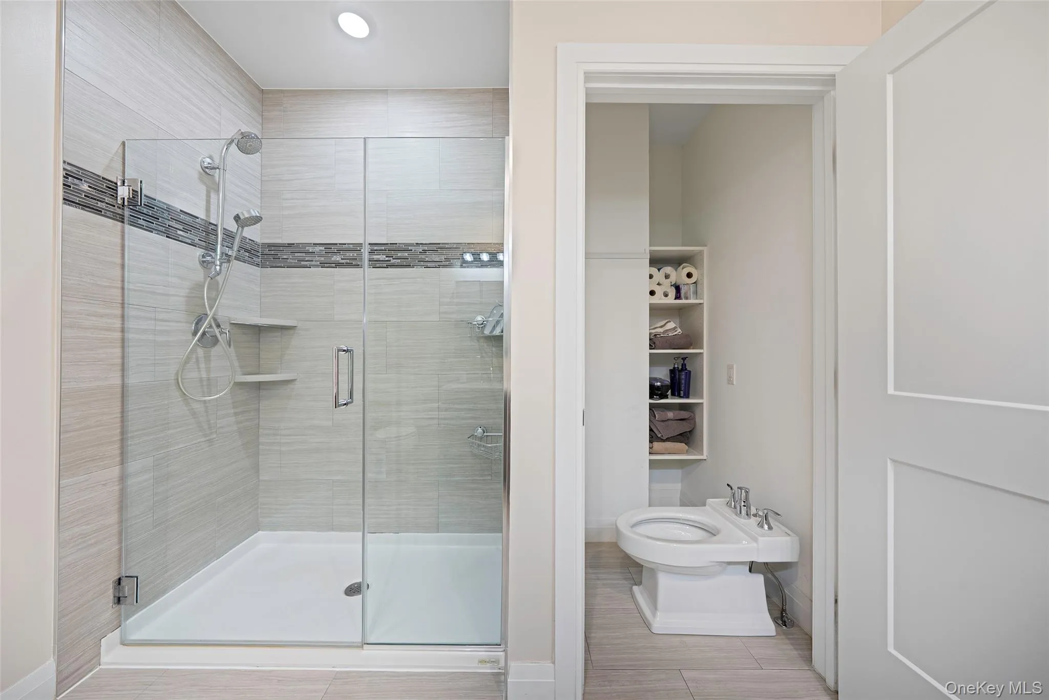 52102 Beech Tree Lane, Oyster Bay, NY, 2 Bedrooms Bedrooms, 5 Rooms Rooms,3 BathroomsBathrooms,Residential,For Rent,Beech Tree,0,1029247 52102 Beech Tree Lane, Oyster Bay, NY, 2 Bedrooms Bedrooms, 5 Rooms Rooms,3 BathroomsBathrooms,Residential,For Rent,Beech Tree,0,1029247