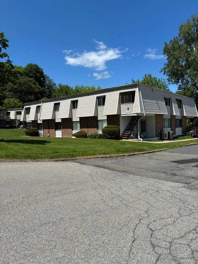 705 Cortland Drive, Newburgh (town), NY, 2 Bedrooms Bedrooms, 5 Rooms Rooms,1 BathroomBathrooms,Residential Lease,For Rent,Cortland,0,1029248 705 Cortland Drive, Newburgh (town), NY, 2 Bedrooms Bedrooms, 5 Rooms Rooms,1 BathroomBathrooms,Residential Lease,For Rent,Cortland,0,1029248