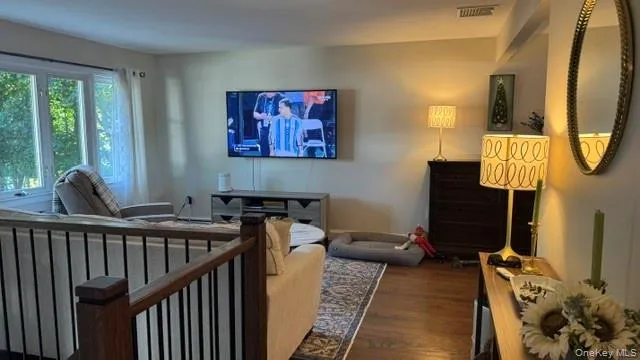 20 Avenue C, Orangetown, NY, 3 Bedrooms Bedrooms, 8 Rooms Rooms,1 BathroomBathrooms,Residential,For Rent,Avenue C,0,1029253 20 Avenue C, Orangetown, NY, 3 Bedrooms Bedrooms, 8 Rooms Rooms,1 BathroomBathrooms,Residential,For Rent,Avenue C,0,1029253
