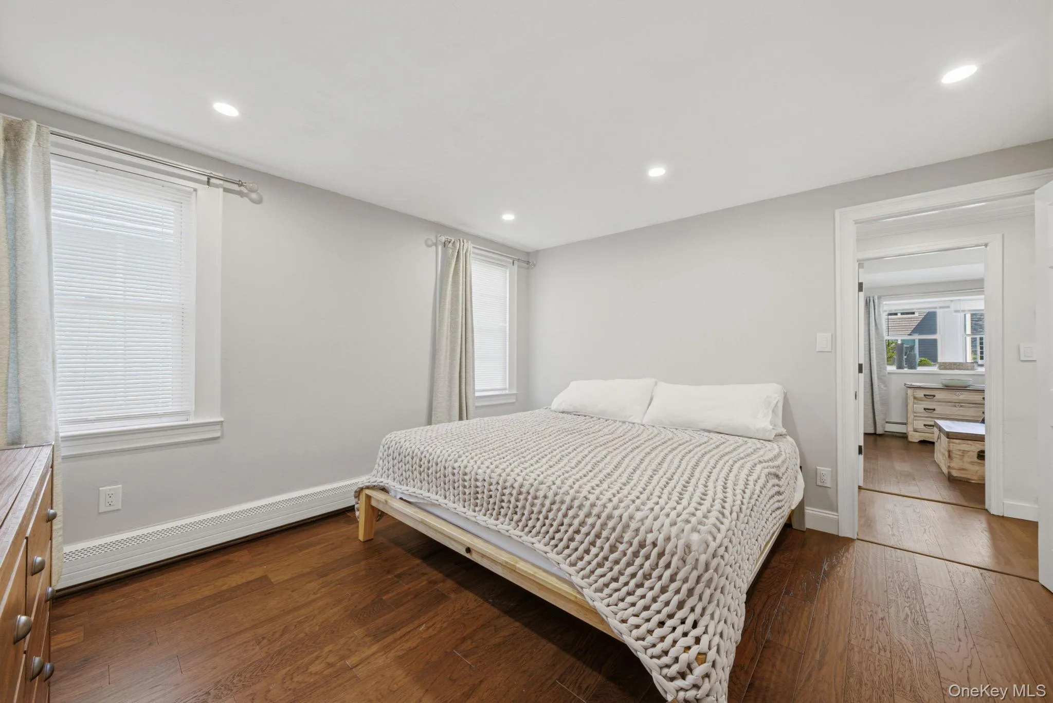 Bedroom with Access to Full Bath Bedroom with Access to Full Bath