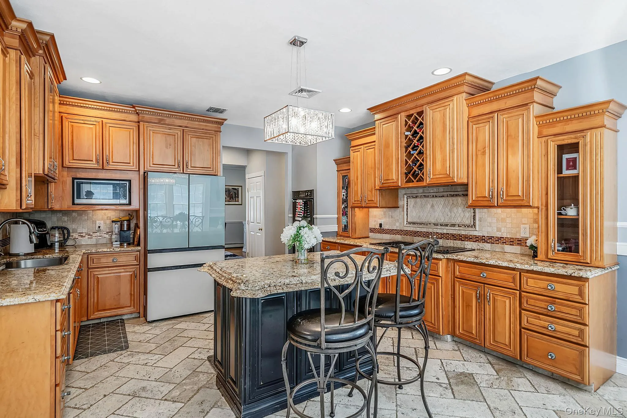 2 Hamilton Place, Brookhaven, NY, 5 Bedrooms Bedrooms, 10 Rooms Rooms,4 BathroomsBathrooms,Residential,For Rent,Hamilton,0,1029265 2 Hamilton Place, Brookhaven, NY, 5 Bedrooms Bedrooms, 10 Rooms Rooms,4 BathroomsBathrooms,Residential,For Rent,Hamilton,0,1029265