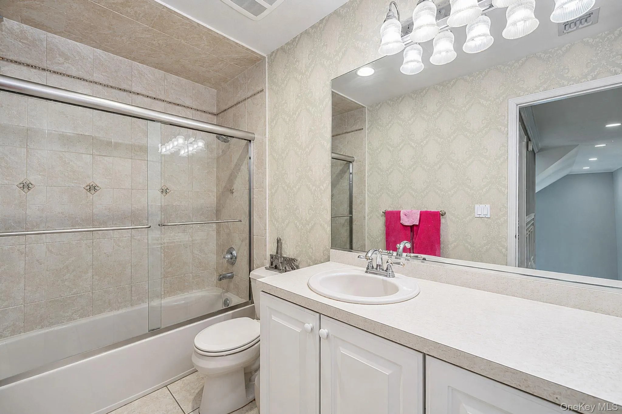 2 Hamilton Place, Brookhaven, NY, 5 Bedrooms Bedrooms, 10 Rooms Rooms,4 BathroomsBathrooms,Residential,For Rent,Hamilton,0,1029265 2 Hamilton Place, Brookhaven, NY, 5 Bedrooms Bedrooms, 10 Rooms Rooms,4 BathroomsBathrooms,Residential,For Rent,Hamilton,0,1029265