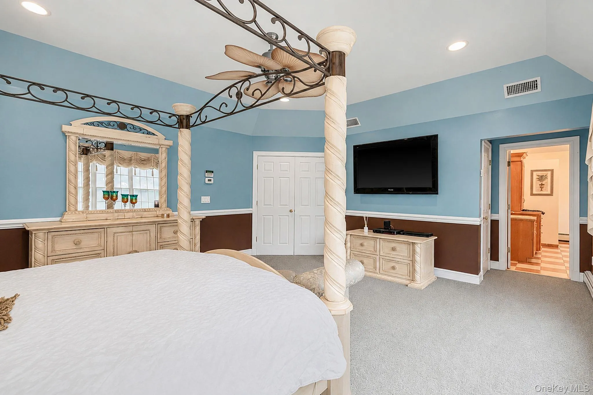 2 Hamilton Place, Brookhaven, NY, 5 Bedrooms Bedrooms, 10 Rooms Rooms,4 BathroomsBathrooms,Residential,For Rent,Hamilton,0,1029265 2 Hamilton Place, Brookhaven, NY, 5 Bedrooms Bedrooms, 10 Rooms Rooms,4 BathroomsBathrooms,Residential,For Rent,Hamilton,0,1029265