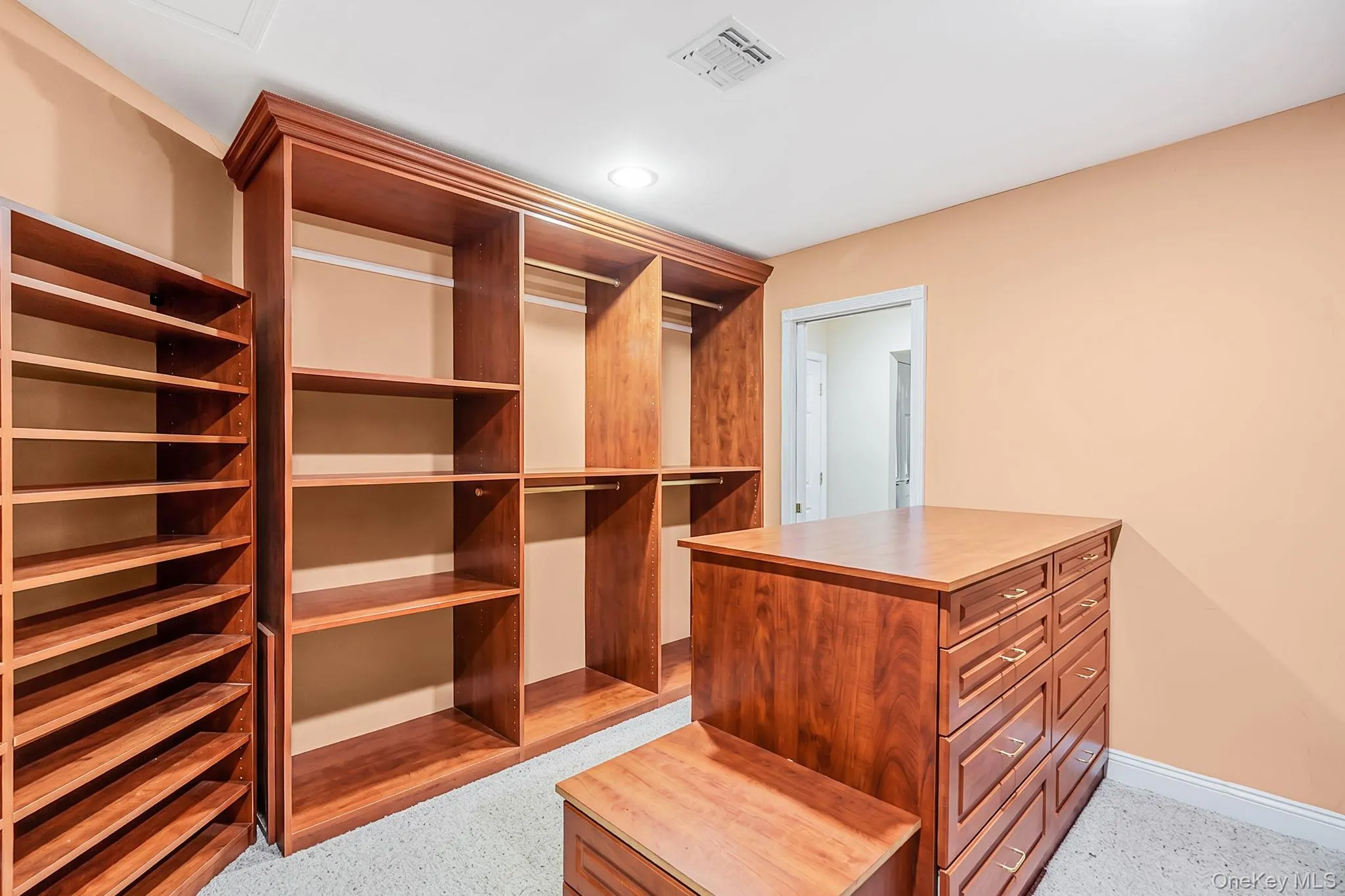 2 Hamilton Place, Brookhaven, NY, 5 Bedrooms Bedrooms, 10 Rooms Rooms,4 BathroomsBathrooms,Residential,For Rent,Hamilton,0,1029265 2 Hamilton Place, Brookhaven, NY, 5 Bedrooms Bedrooms, 10 Rooms Rooms,4 BathroomsBathrooms,Residential,For Rent,Hamilton,0,1029265