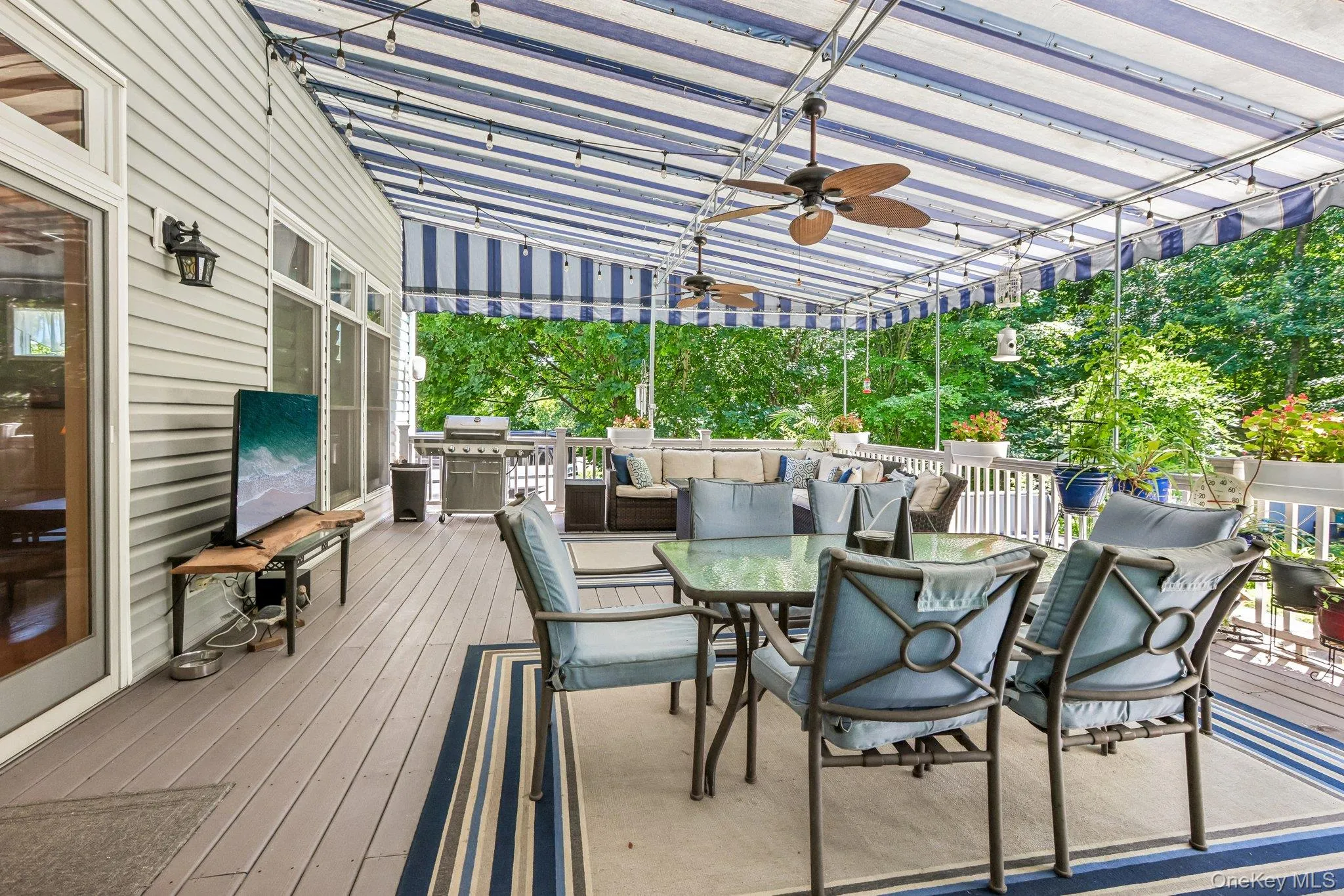 Composite Decking with Awning Composite Decking with Awning