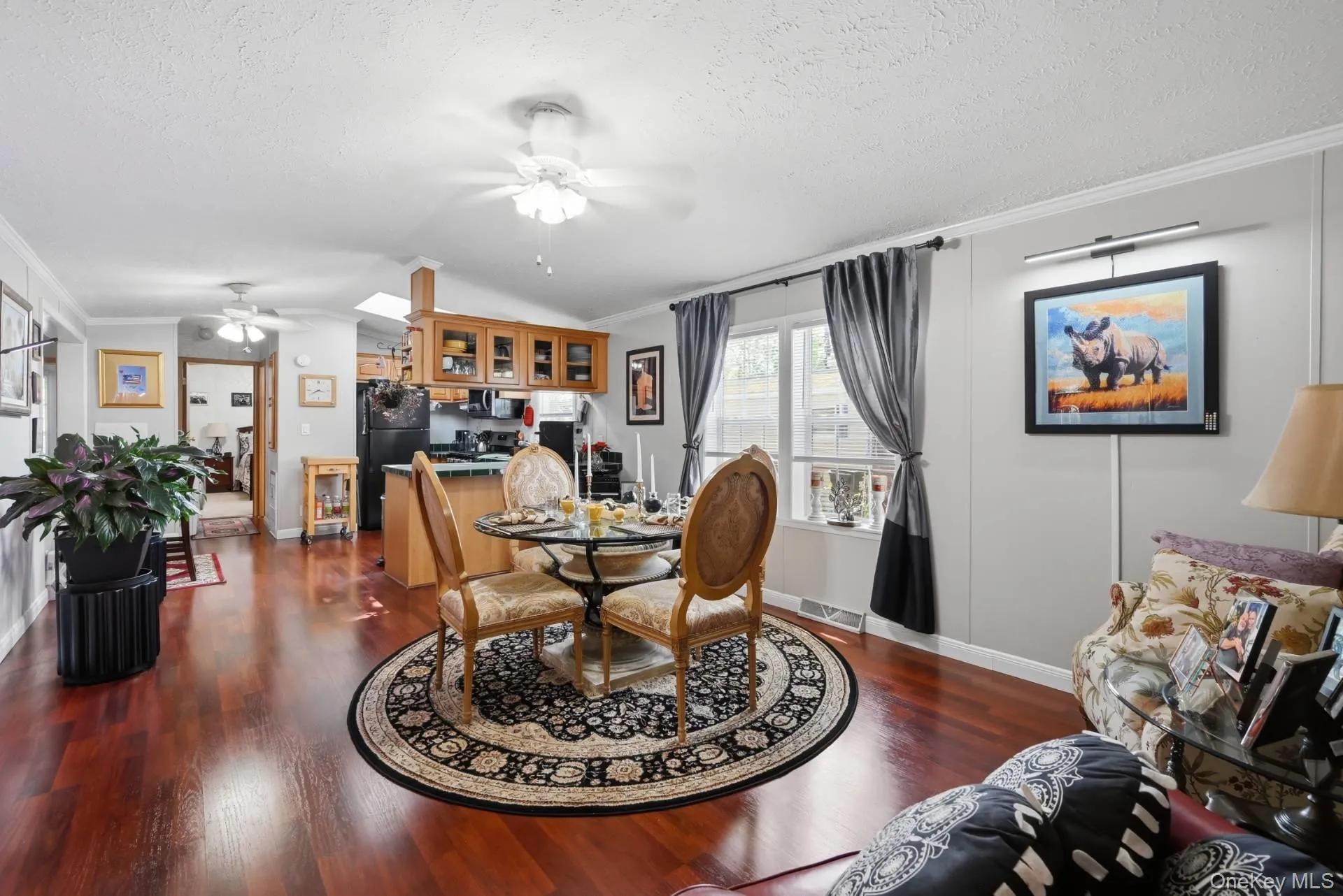37 Hubbard Avenue, Riverhead, NY, 2 Bedrooms Bedrooms, 5 Rooms Rooms,1 BathroomBathrooms,Residential,For Rent,Hubbard,0,1029283 37 Hubbard Avenue, Riverhead, NY, 2 Bedrooms Bedrooms, 5 Rooms Rooms,1 BathroomBathrooms,Residential,For Rent,Hubbard,0,1029283