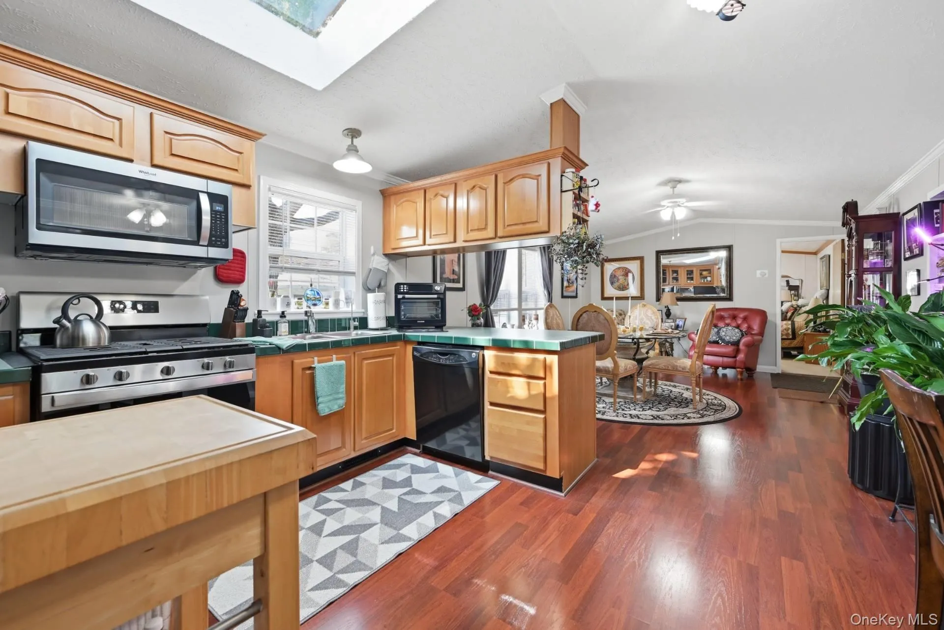 37 Hubbard Avenue, Riverhead, NY, 2 Bedrooms Bedrooms, 5 Rooms Rooms,1 BathroomBathrooms,Residential,For Rent,Hubbard,0,1029283 37 Hubbard Avenue, Riverhead, NY, 2 Bedrooms Bedrooms, 5 Rooms Rooms,1 BathroomBathrooms,Residential,For Rent,Hubbard,0,1029283
