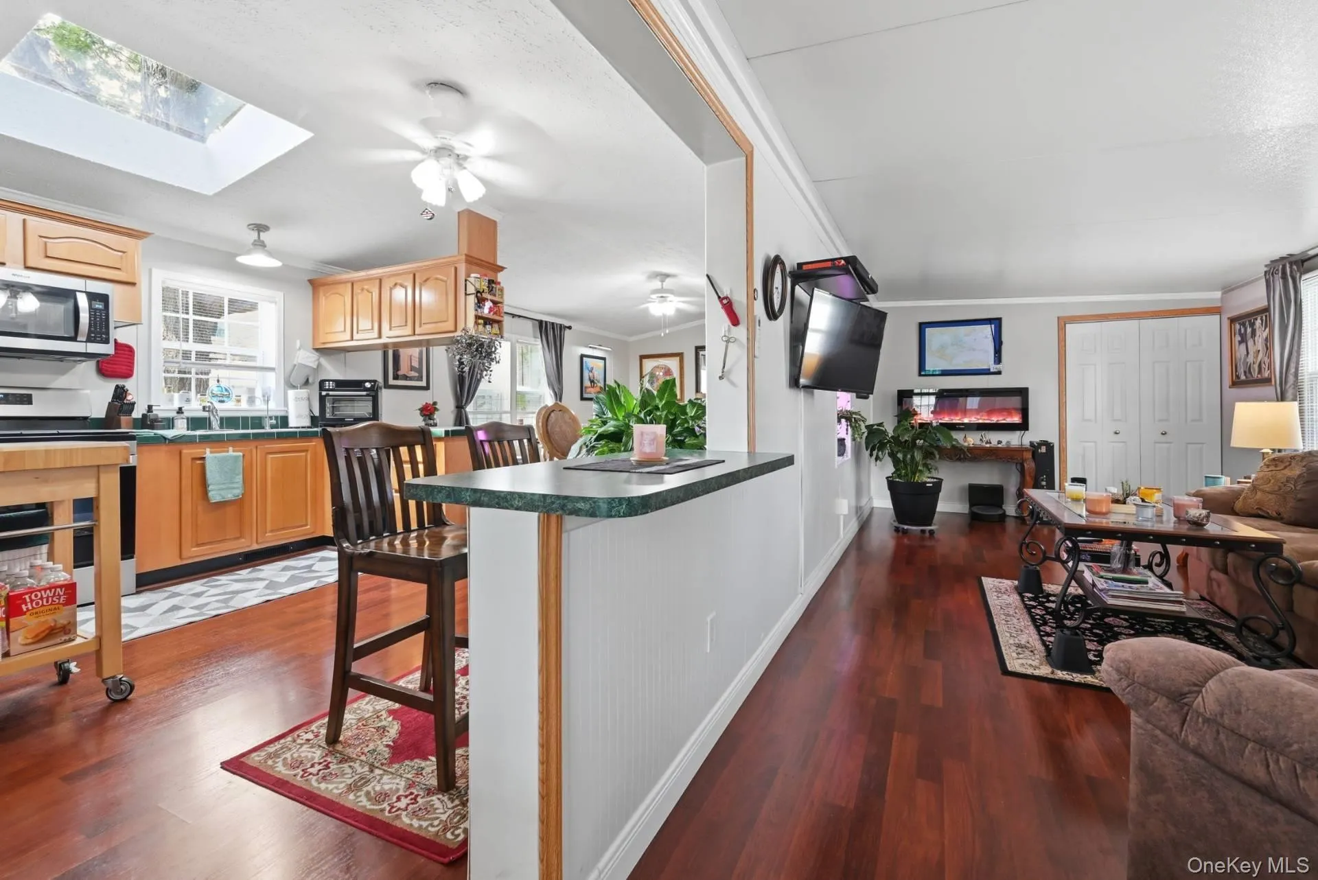 37 Hubbard Avenue, Riverhead, NY, 2 Bedrooms Bedrooms, 5 Rooms Rooms,1 BathroomBathrooms,Residential,For Rent,Hubbard,0,1029283 37 Hubbard Avenue, Riverhead, NY, 2 Bedrooms Bedrooms, 5 Rooms Rooms,1 BathroomBathrooms,Residential,For Rent,Hubbard,0,1029283