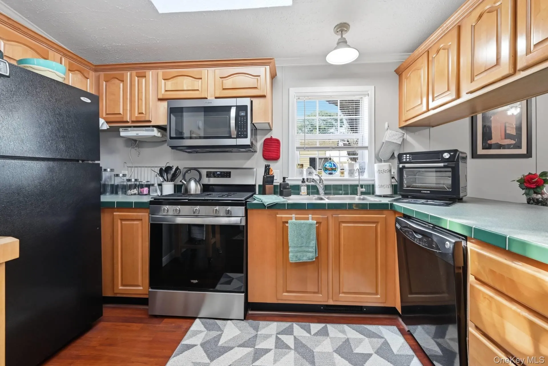 37 Hubbard Avenue, Riverhead, NY, 2 Bedrooms Bedrooms, 5 Rooms Rooms,1 BathroomBathrooms,Residential,For Rent,Hubbard,0,1029283 37 Hubbard Avenue, Riverhead, NY, 2 Bedrooms Bedrooms, 5 Rooms Rooms,1 BathroomBathrooms,Residential,For Rent,Hubbard,0,1029283