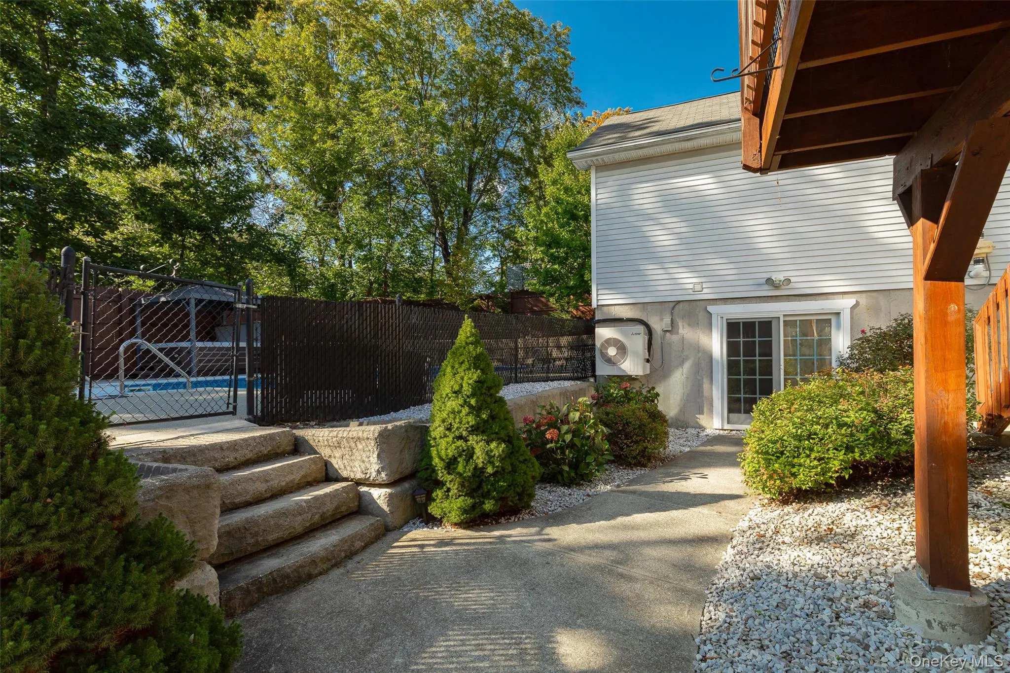 41 Martin Drive, La Grange, NY, 3 Bedrooms Bedrooms, 9 Rooms Rooms,4 BathroomsBathrooms,Residential,For Rent,Martin,0,1029284 41 Martin Drive, La Grange, NY, 3 Bedrooms Bedrooms, 9 Rooms Rooms,4 BathroomsBathrooms,Residential,For Rent,Martin,0,1029284