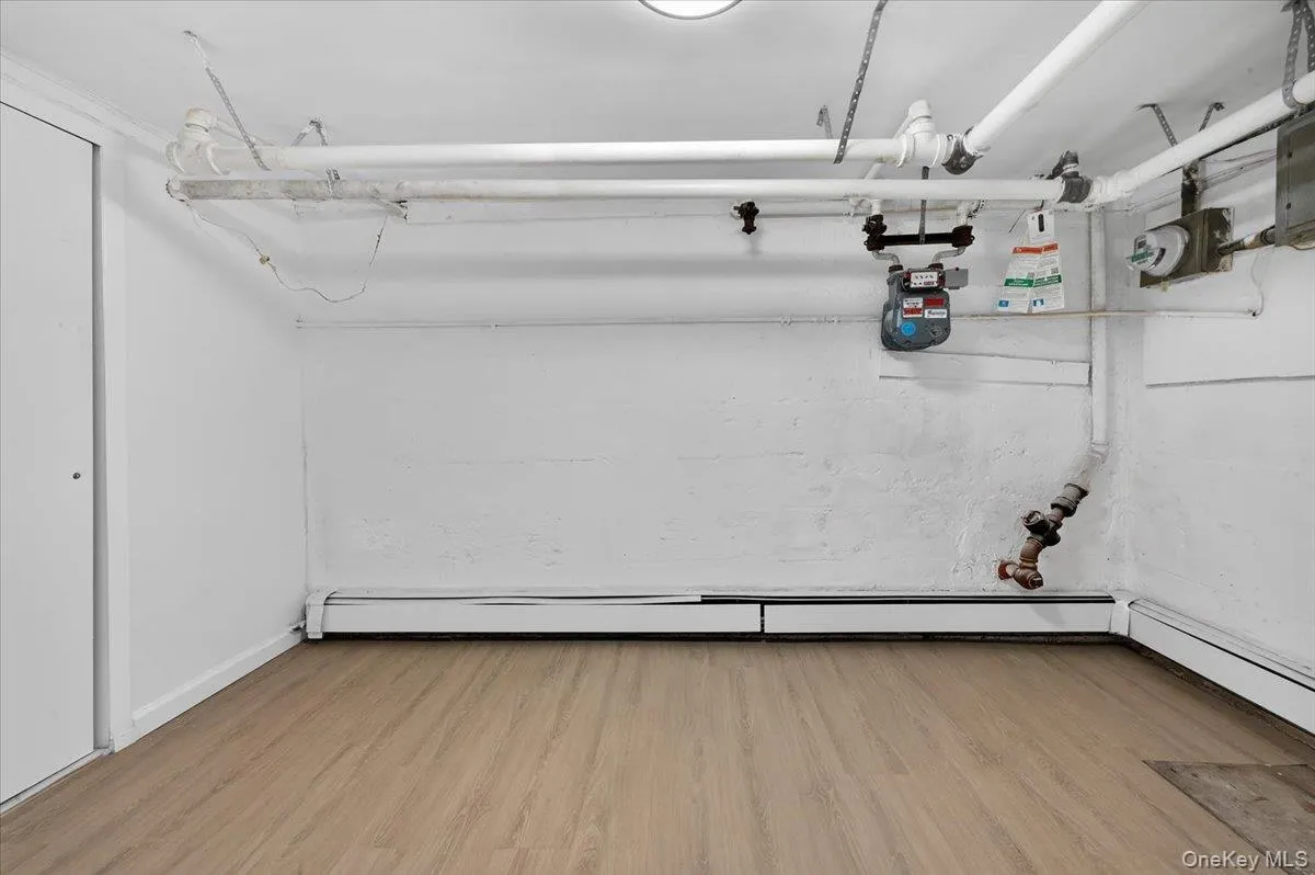 3704 Harper Avenue, New York, NY, 3 Bedrooms Bedrooms, 6 Rooms Rooms,3 BathroomsBathrooms,Residential,For Rent,Harper,0,1029285 3704 Harper Avenue, New York, NY, 3 Bedrooms Bedrooms, 6 Rooms Rooms,3 BathroomsBathrooms,Residential,For Rent,Harper,0,1029285