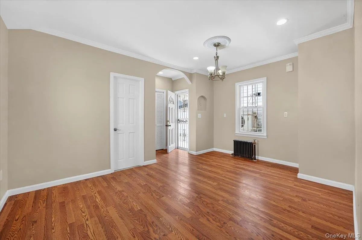 3704 Harper Avenue, New York, NY, 3 Bedrooms Bedrooms, 6 Rooms Rooms,3 BathroomsBathrooms,Residential,For Rent,Harper,0,1029285 3704 Harper Avenue, New York, NY, 3 Bedrooms Bedrooms, 6 Rooms Rooms,3 BathroomsBathrooms,Residential,For Rent,Harper,0,1029285