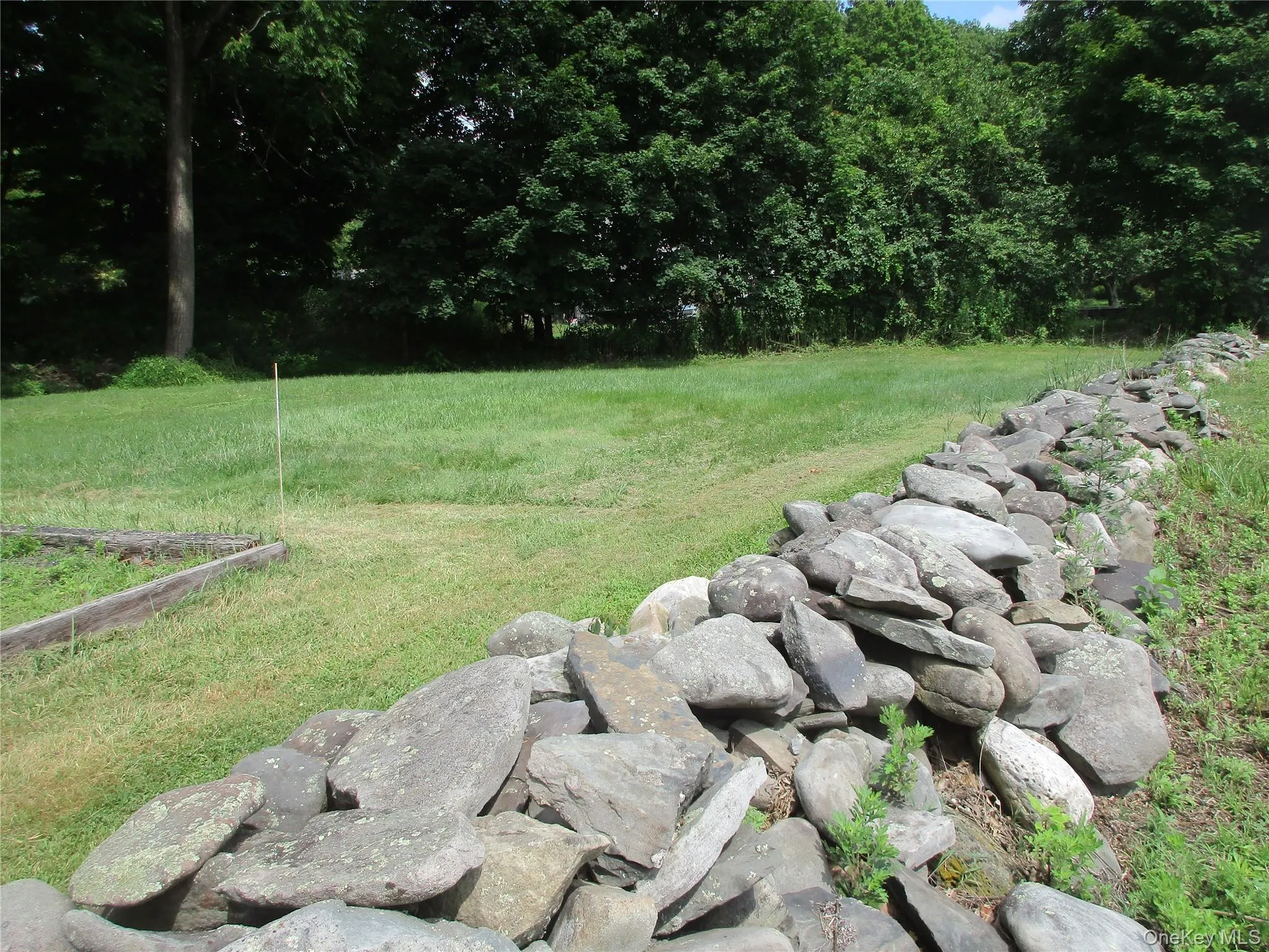 stone walls in front stone walls in front
