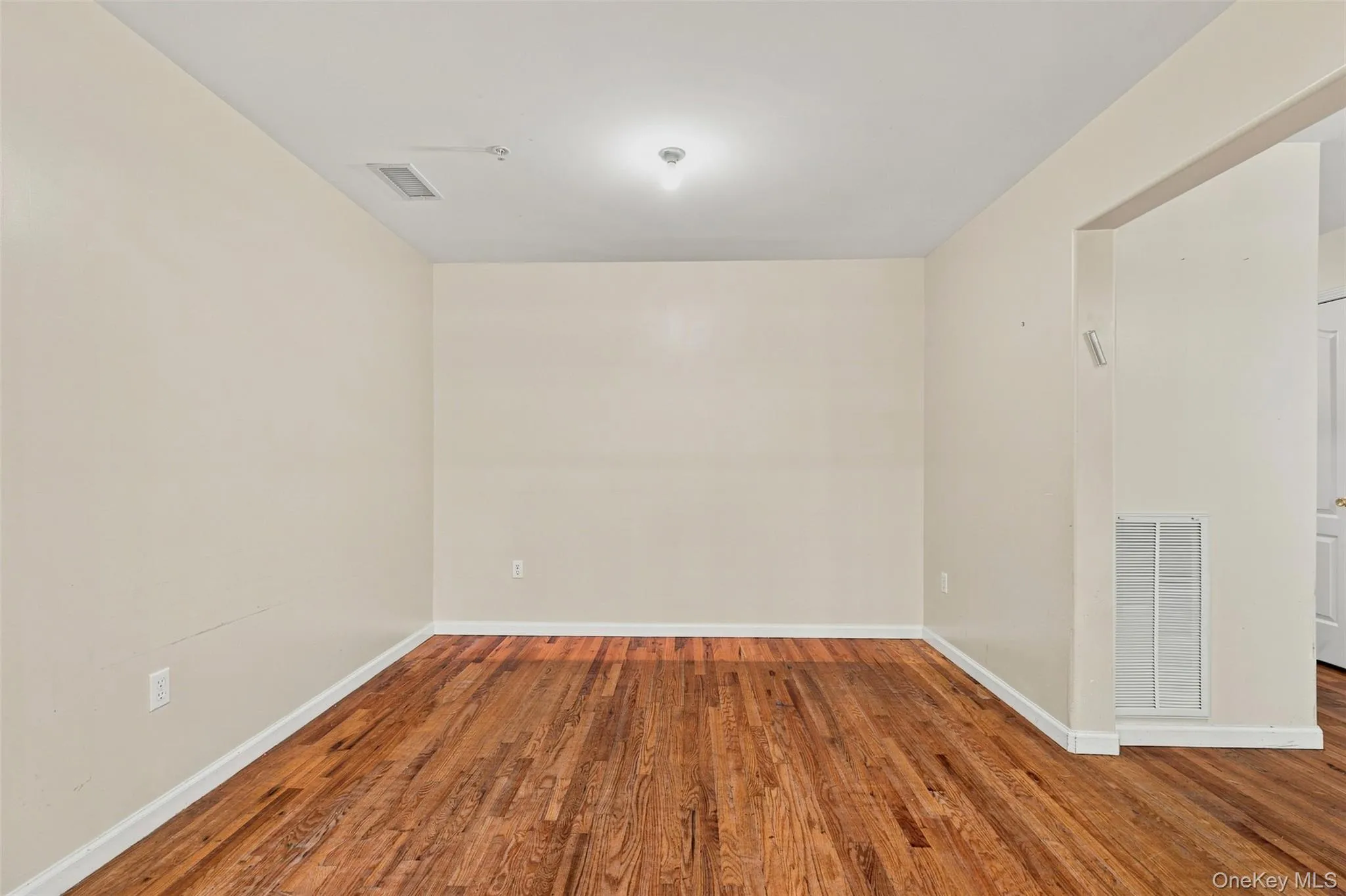 7 Elm Street, Ramapo, NY, 4 Bedrooms Bedrooms, 8 Rooms Rooms,2 BathroomsBathrooms,Residential,For Rent,Elm,0,1029292 7 Elm Street, Ramapo, NY, 4 Bedrooms Bedrooms, 8 Rooms Rooms,2 BathroomsBathrooms,Residential,For Rent,Elm,0,1029292
