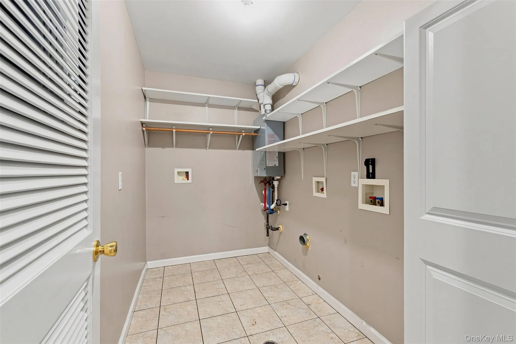 7 Elm Street, Ramapo, NY, 4 Bedrooms Bedrooms, 8 Rooms Rooms,2 BathroomsBathrooms,Residential,For Rent,Elm,0,1029292 7 Elm Street, Ramapo, NY, 4 Bedrooms Bedrooms, 8 Rooms Rooms,2 BathroomsBathrooms,Residential,For Rent,Elm,0,1029292