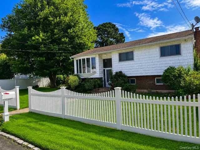 87 28th Street, Babylon, NY, 5 Bedrooms Bedrooms, 9 Rooms Rooms,2 BathroomsBathrooms,Residential,For Rent,28th,0,1029293 87 28th Street, Babylon, NY, 5 Bedrooms Bedrooms, 9 Rooms Rooms,2 BathroomsBathrooms,Residential,For Rent,28th,0,1029293