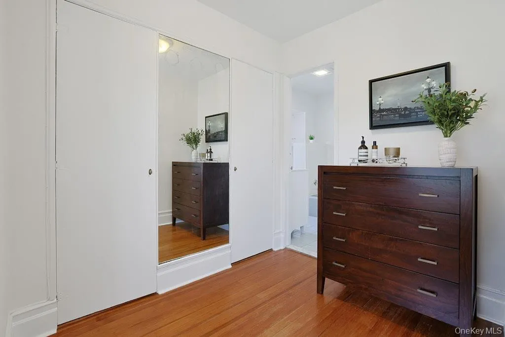 It Even Has A Separate Dressing Room! 3 Closets Too! It Even Has A Separate Dressing Room! 3 Closets Too!